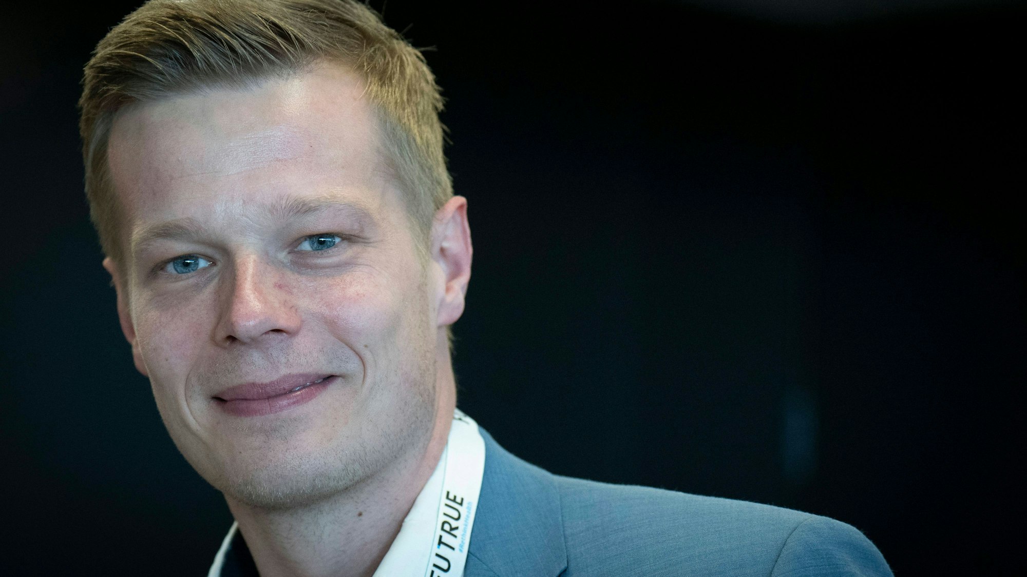 Der stellvertretende Bundesvorsitzende der Deutschen Polizeigewerkschaft, Manuel Ostermann, hat sich in einem Post auf X gegen eine Kölner Plakataktion ausgesprochen.