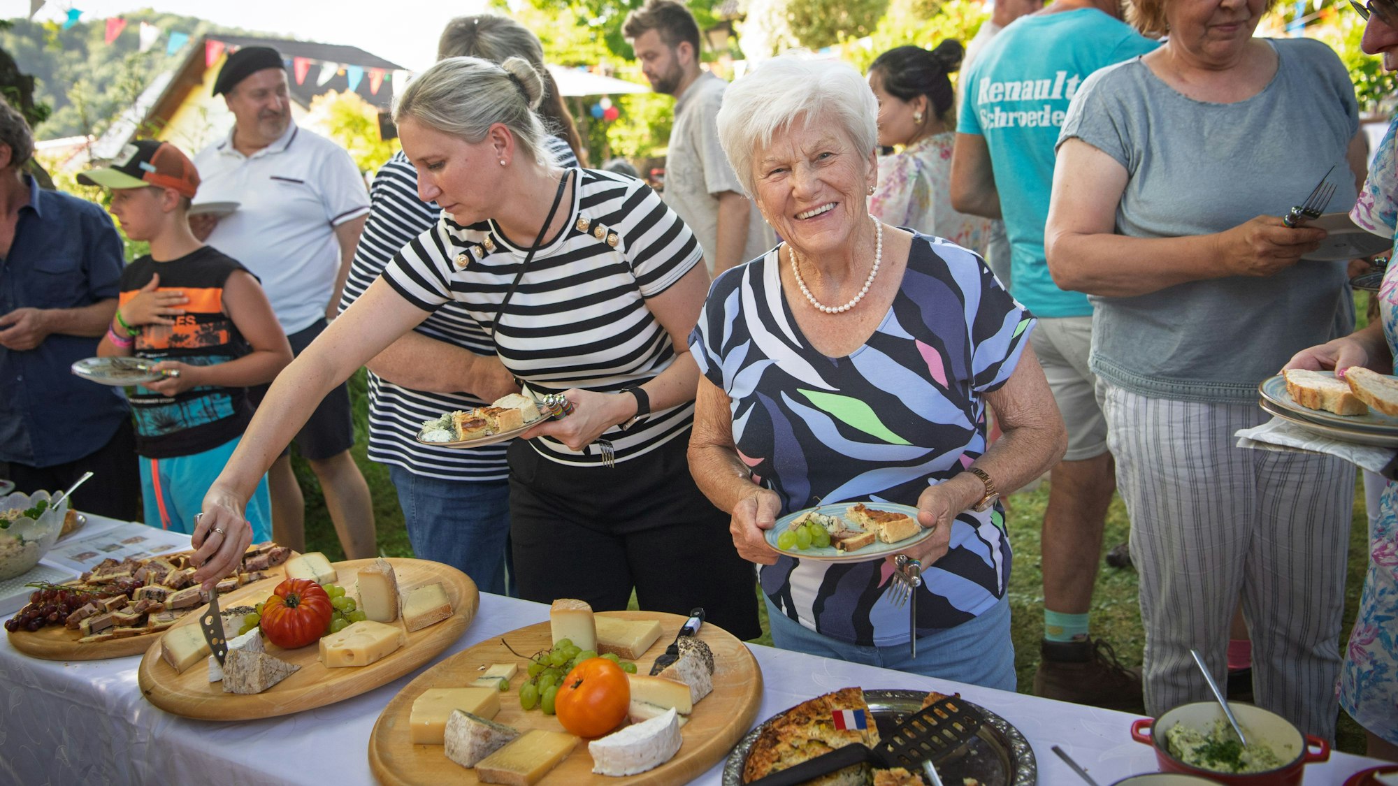 Windeck wurde nach Hamburg für eine dreijährige Pilotphase des Projekts „Social Senior Club“ der Hamburger Edgar und Nina Kummerfeldt Stiftung ausgewählt.