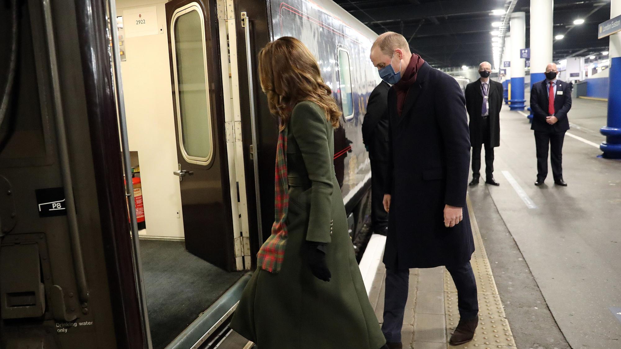 William und Kate starten 2020 in London ihre Zugreise, um Corona-Alltagshelden im ganzen Land zu würdigen.
