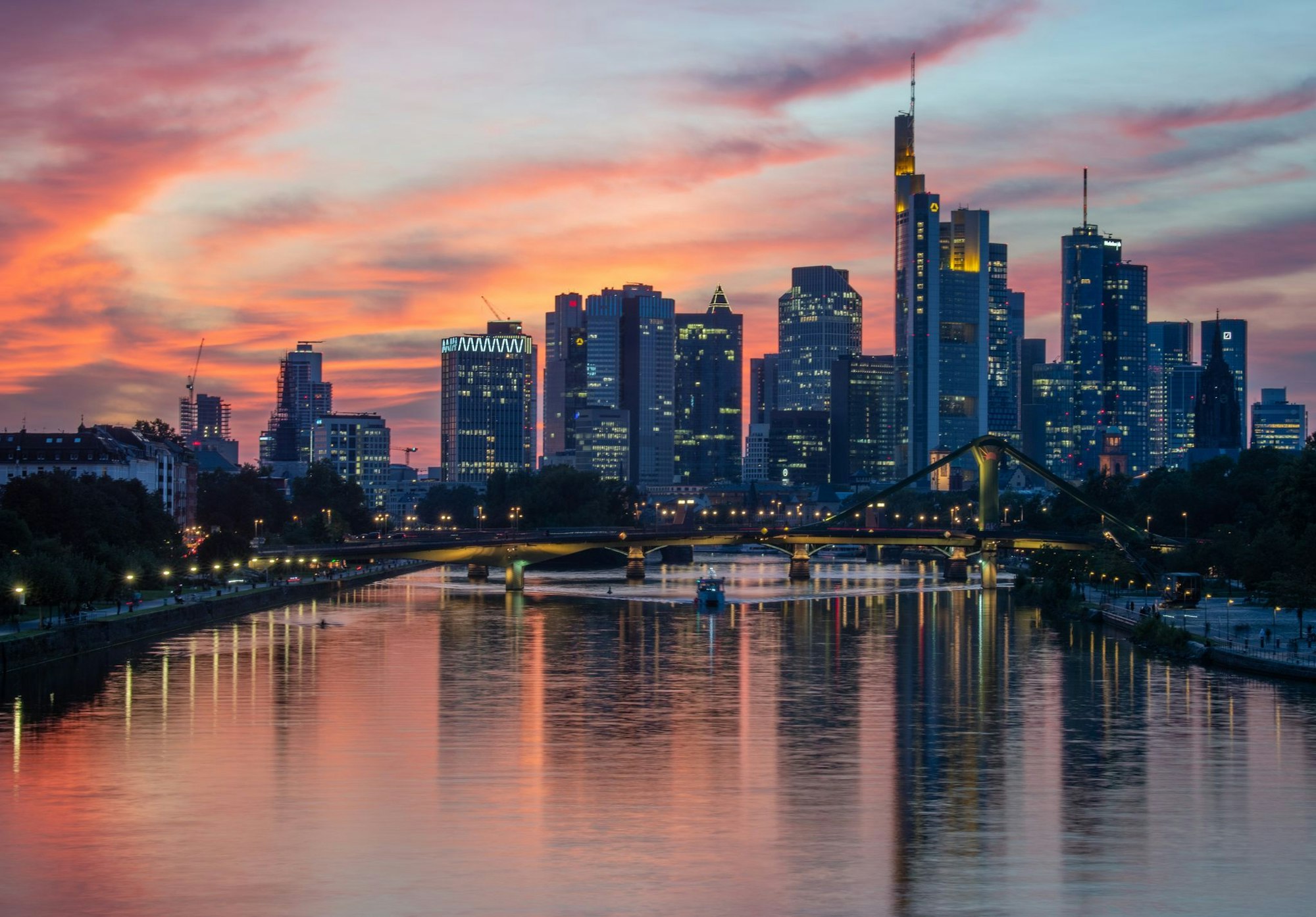 Finanzplatz Frankfurt: Die neue EU-Behörde soll von hier aus Geldwäsche in Europa bekämpfen (Archivbild)