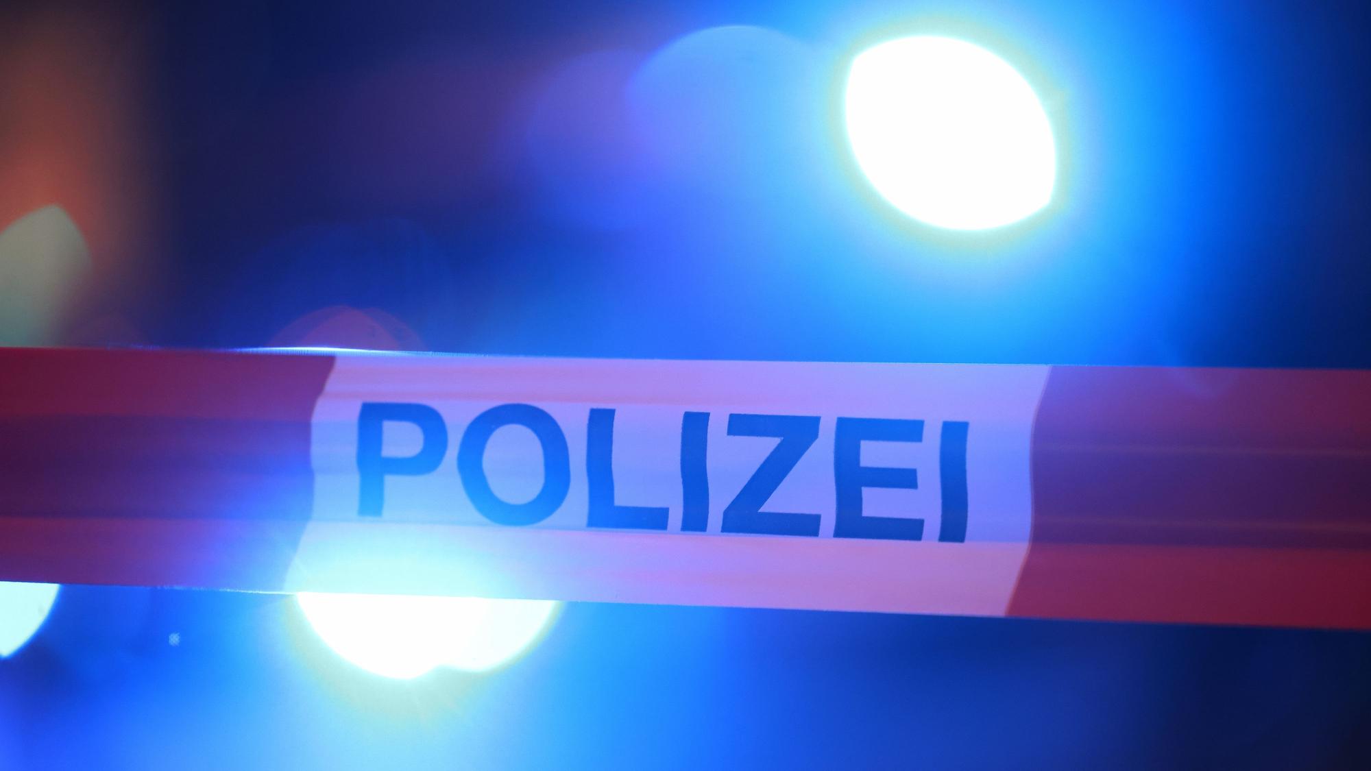 Ein Rettungswagen erfasst ein Kind. (Symbolfoto)