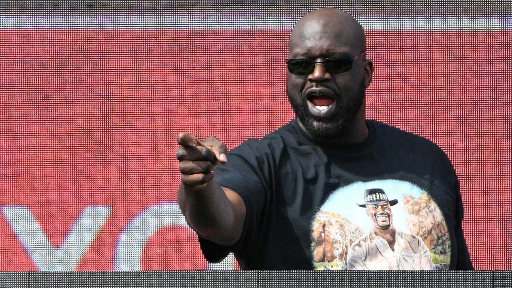 Der ehemalige Basketball-Profi ist auch als DJ Diesel unterwegs. Er kommt nach Köln und legt hier bereits zum dritten Mal auf.