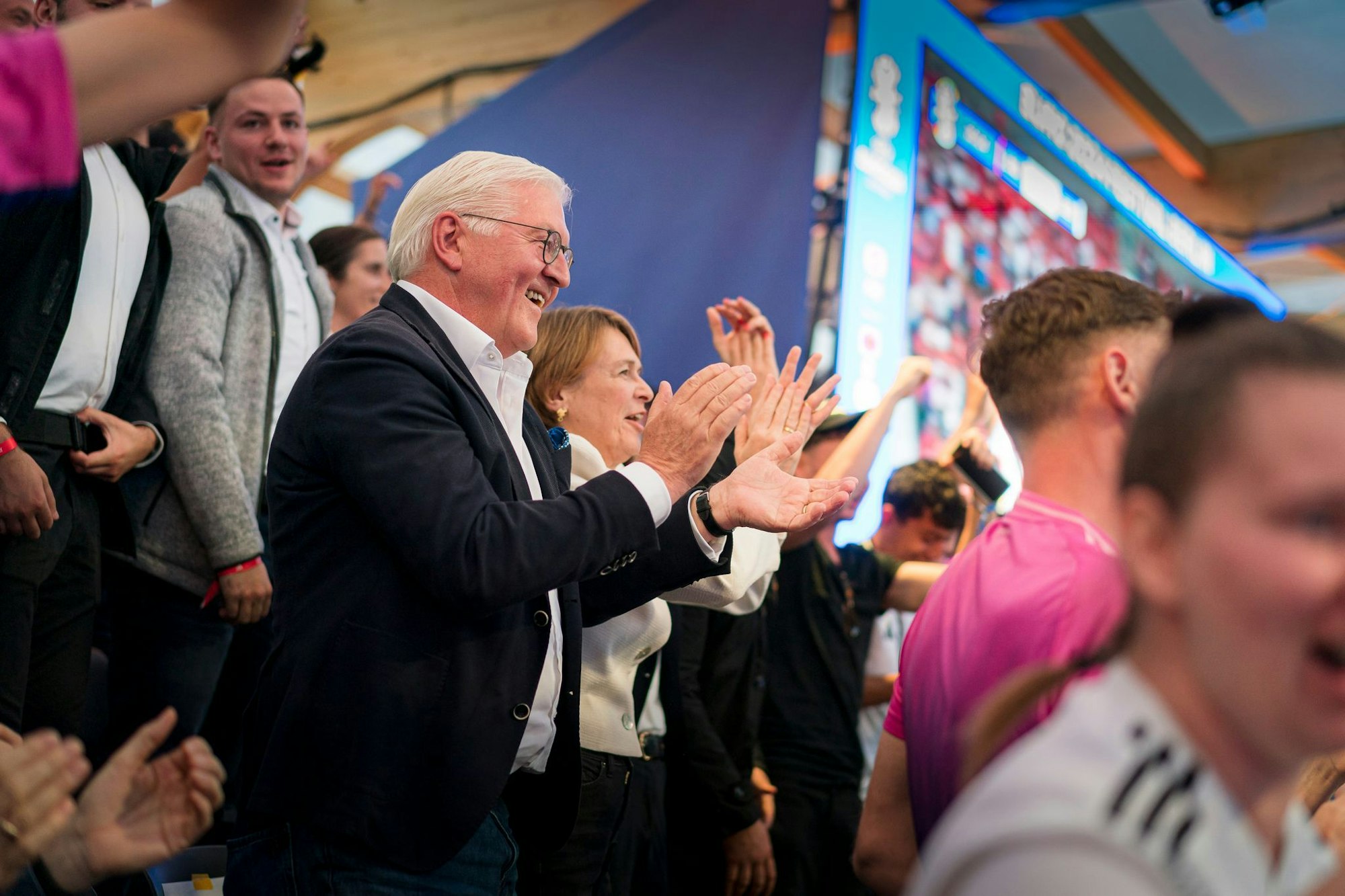Bundespräsident Frank-Walter Steinmeier ist Fan von Zweitligist FC Schalke 04.