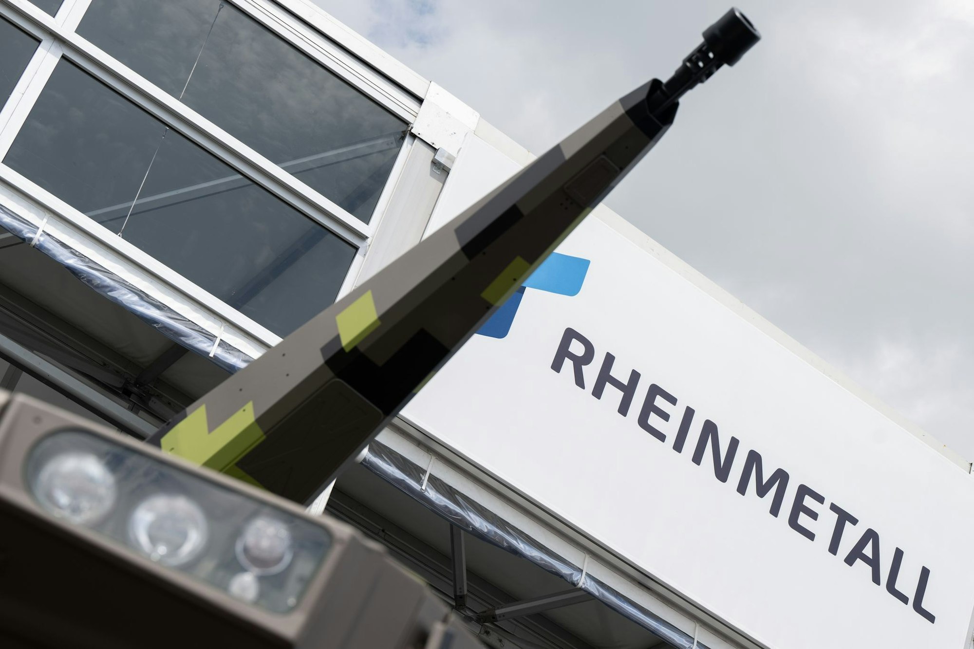Das Flugabwehr-Geschütz Skyranger von Rheinmetall bei der Berliner Luft- und Raumfahrtausstellung (ILA) im Jahr 2024. Die Waffenschmiede boomt.