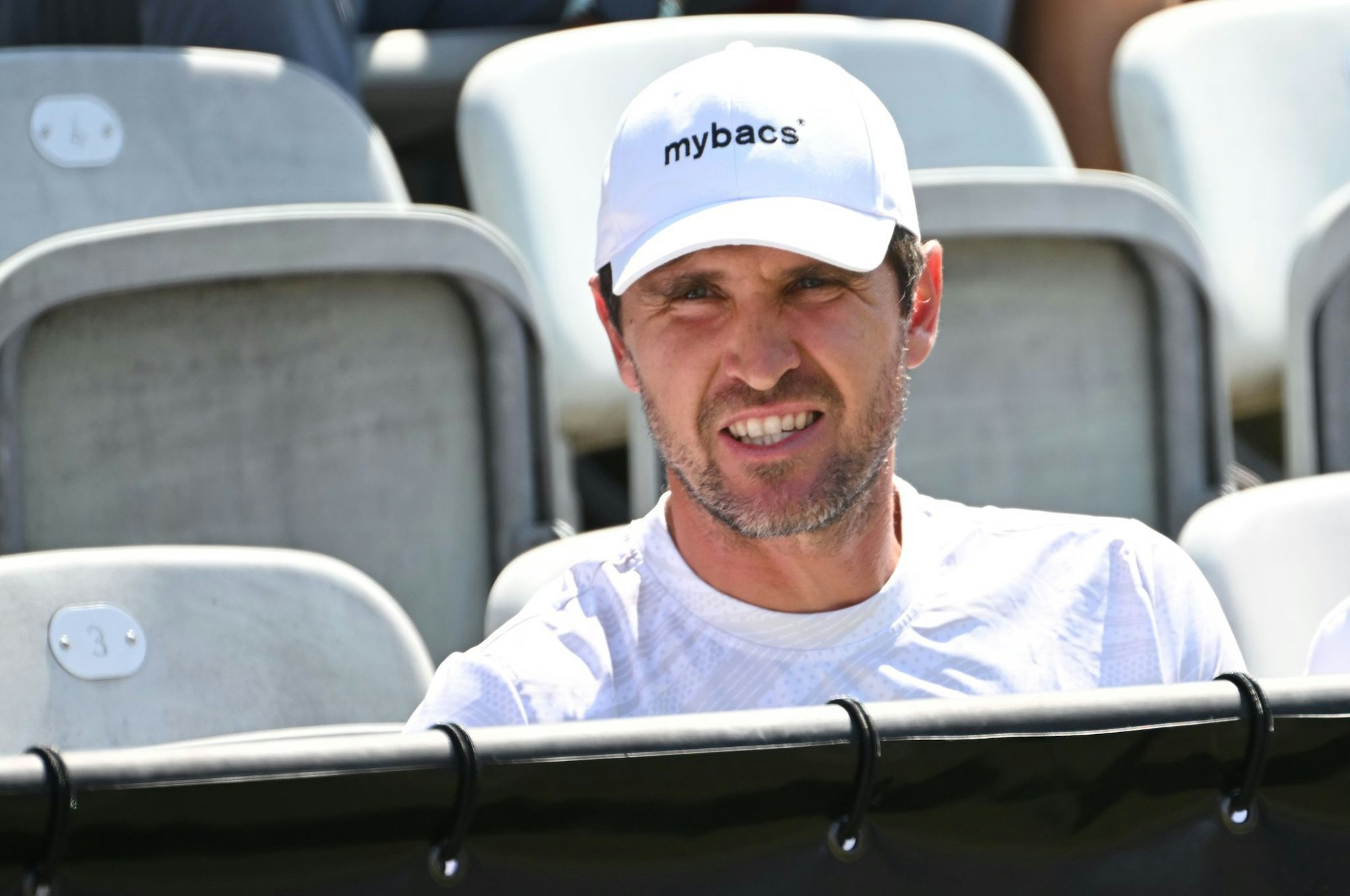 Mischa Zverev sitzt häufig bei Matches seines Bruders auf der Tribüne in der Box.