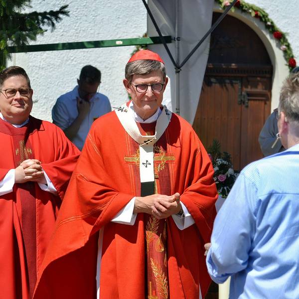 29.06.2025 Geleitet durch Kardinal Rainer Woelki feierten zahlreiche Besucher am Sonntag das 75-jährige Bestehen des Schönstattheiligtums Maria Rast. (links: Pfarrer Tobias Hopmann)