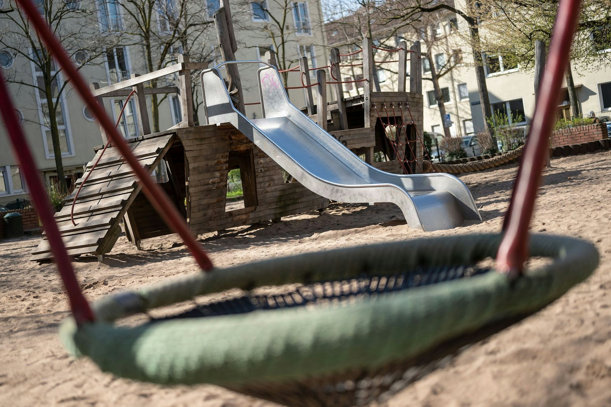 Wie sollen in Köln künftig die Spielplätze heißen? Das ist eine laufende Debatte. (Illustration)