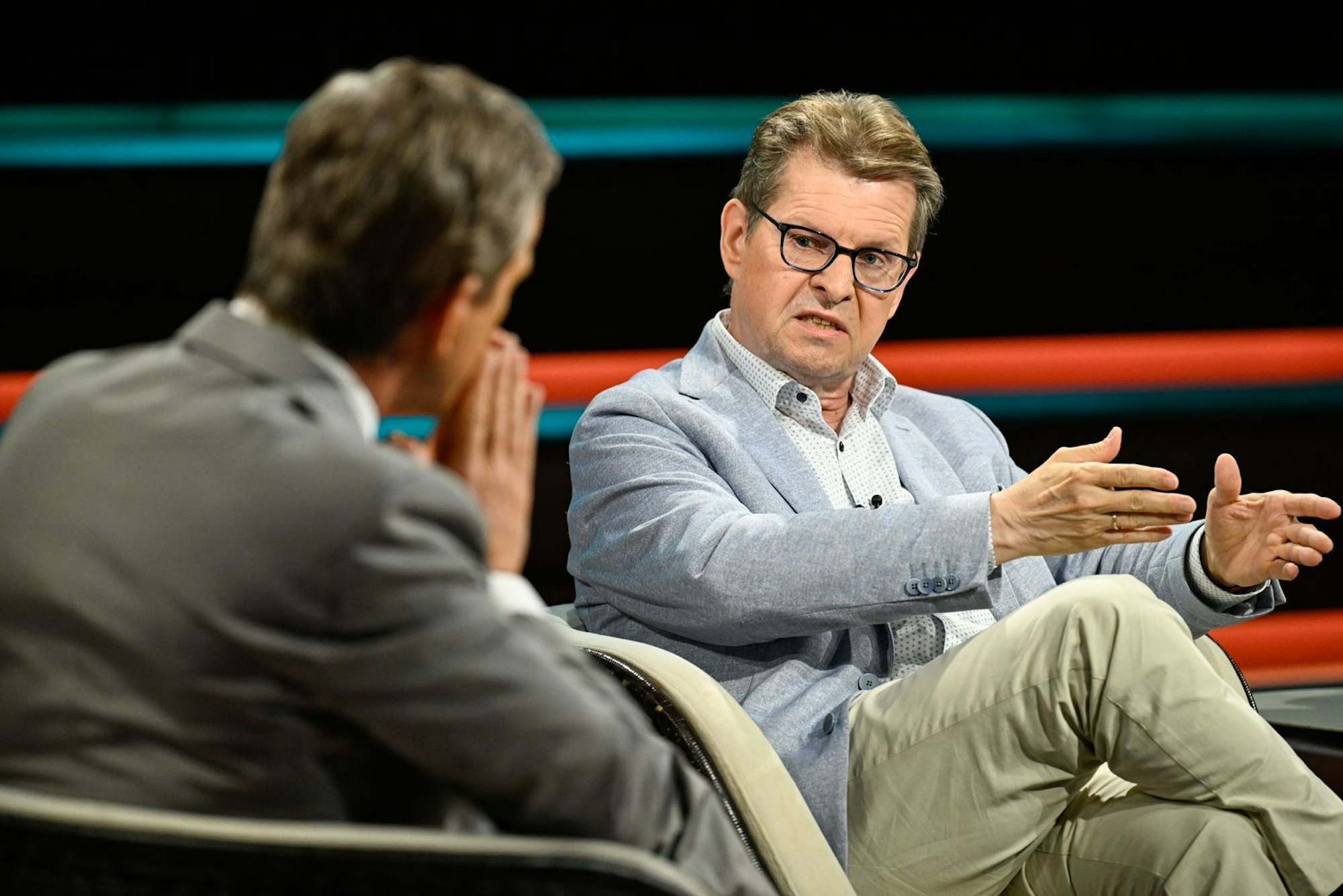SPD-Politiker Ralf Stegner erläuterte bei „Markus Lanz“, dass er mit dem Friedensmanifest einen Denkanstoß liefern wollte. (Bild: ZDF / Markus Hertrich)