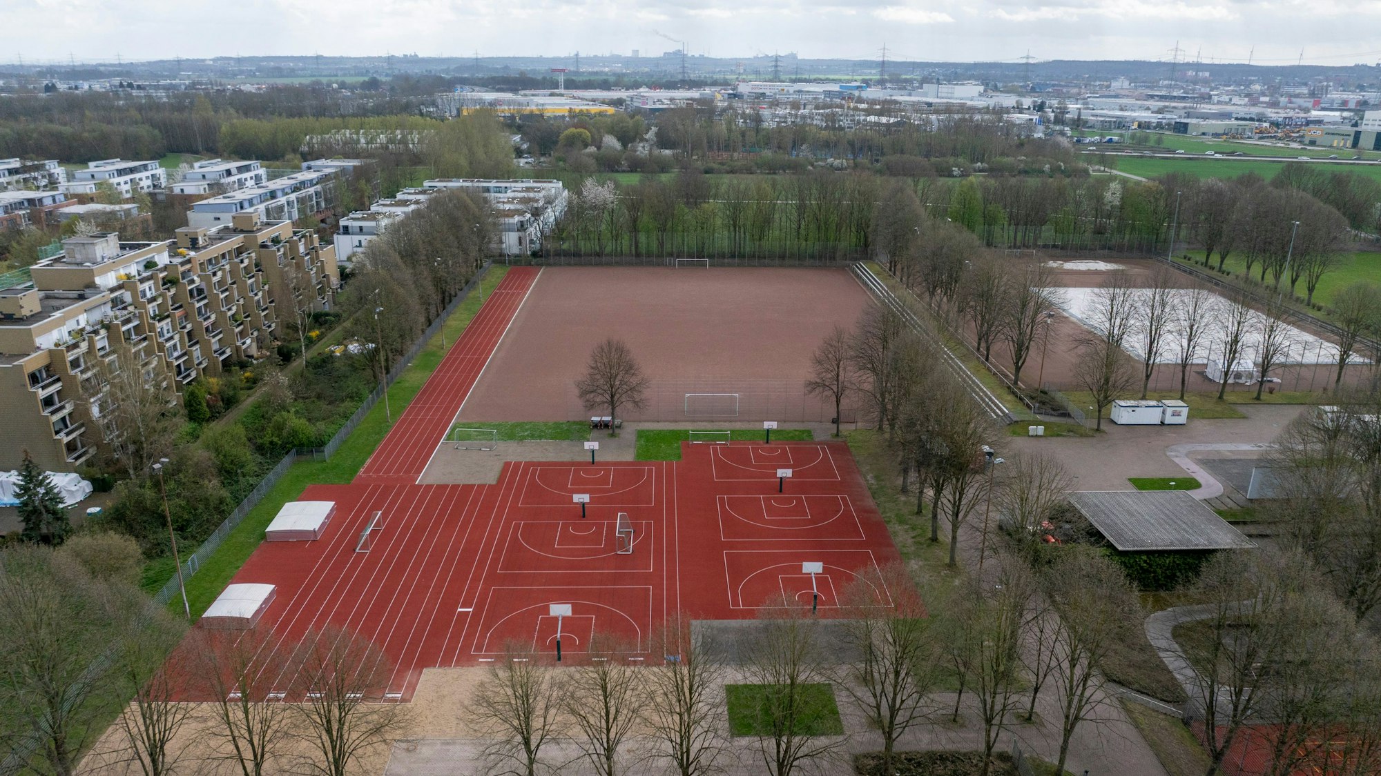 Sportplätze südlich des Georg-Büchner-Gymnasiums in Weiden