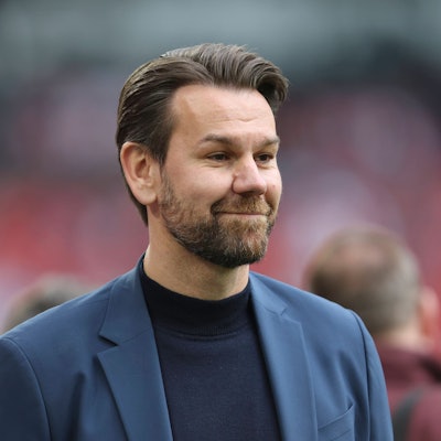 Das Bild zeigt den FC-Sportdirektor Thomas Kessler. Foto: Oliver Kaelke/IMAGO / DeFodi Images