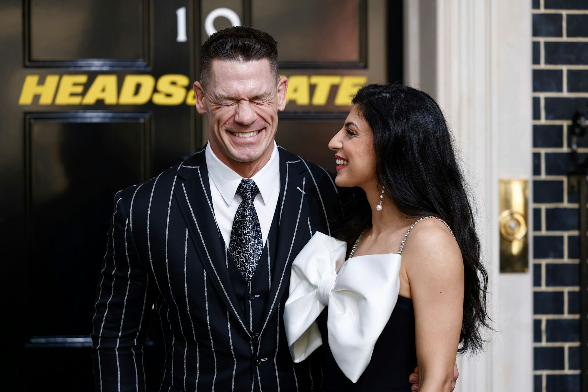 In dem Film «Heads Of State» spielt John Cena (hier mit seiner Frau Shay Shariatzadeh bei der Filmpremiere) den US-Präsidenten Will Derringer, der wider Willen zum Actionhelden wird.