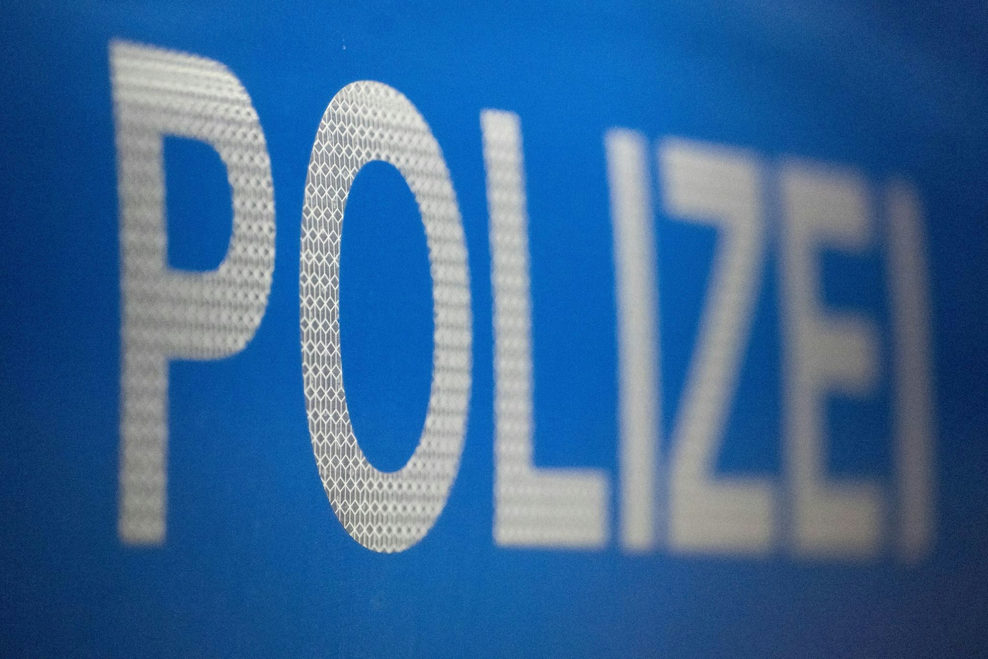 Mehrere Menschen gerietn in einem Bonner Schwimmbad in Streit. (Symbolbild)