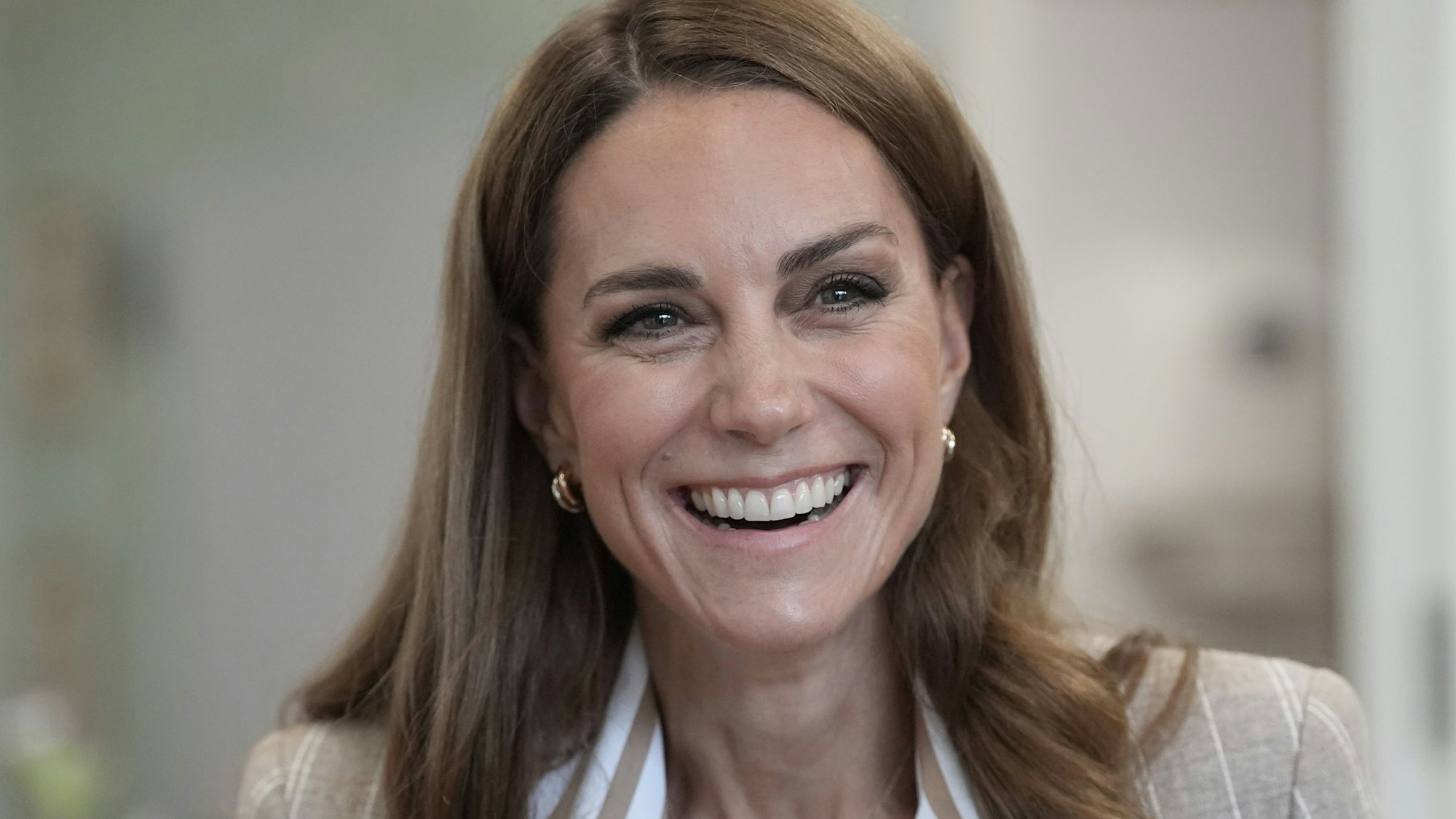 Prinzessin Kate, Prinzessin von Wales, bei einem Besuch im Wohlfühlgarten der RHS im Colchester Hospital in Essex.