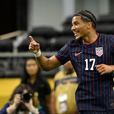 Soccer: Concacaf Gold Cup-Group Stage-Haiti at USA Jun 22, 2025 Arlington, Texas, USA United States of America forward Malik Tillman 17 celebrates scoring during the first half against Haiti during a group stage match of the 2025 Gold Cup at AT&T Stadium. Arlington AT&T Stadium Texas USA, EDITORIAL USE ONLY PUBLICATIONxINxGERxSUIxAUTxONLY Copyright: xJeromexMironx 20250622_ams_an4_0373