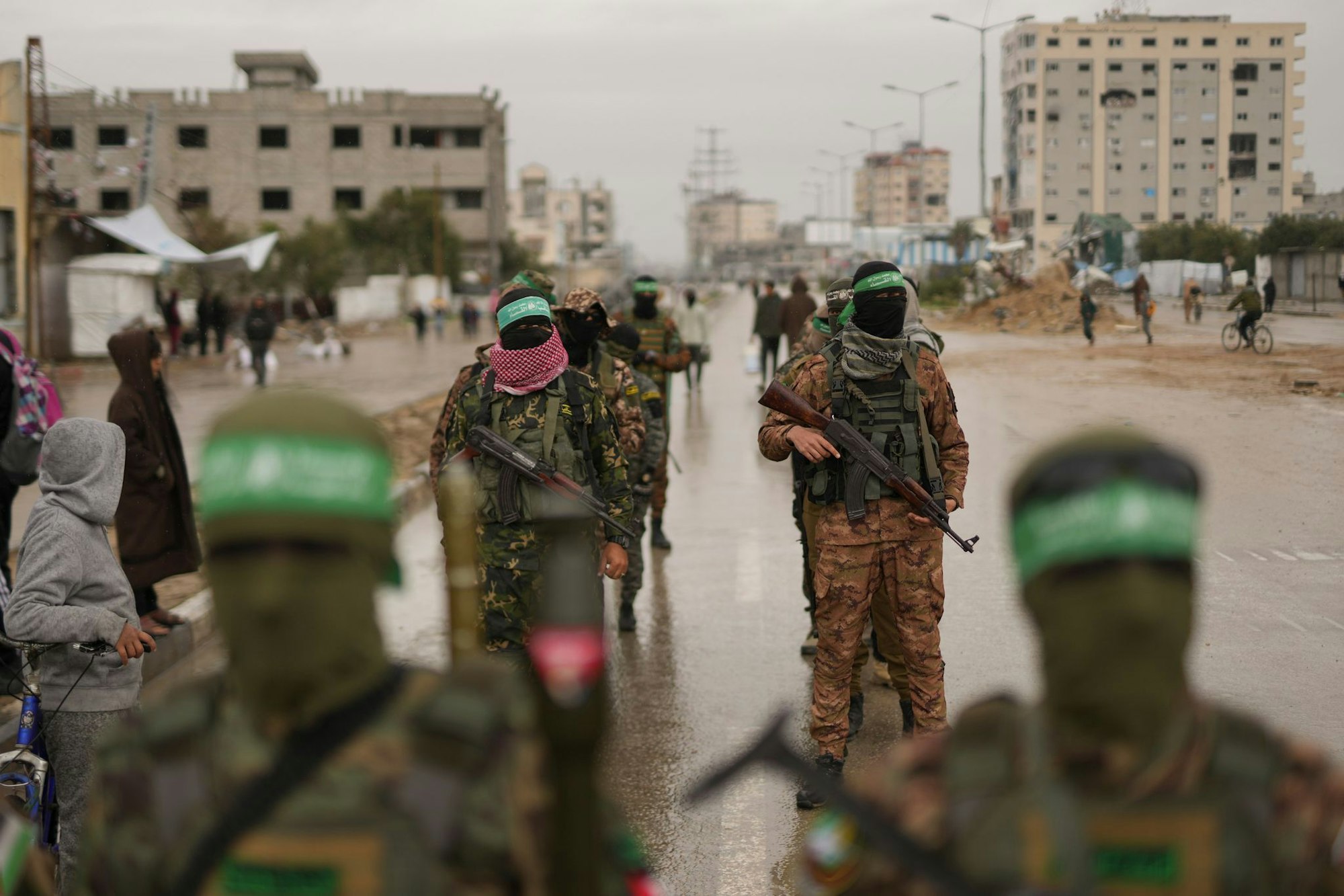 Die islamistische Hamas berät laut Medienberichten mit anderen palästinensischen Gruppen über den jüngsten Vorschlag zu einer neuen Waffenruhe.
