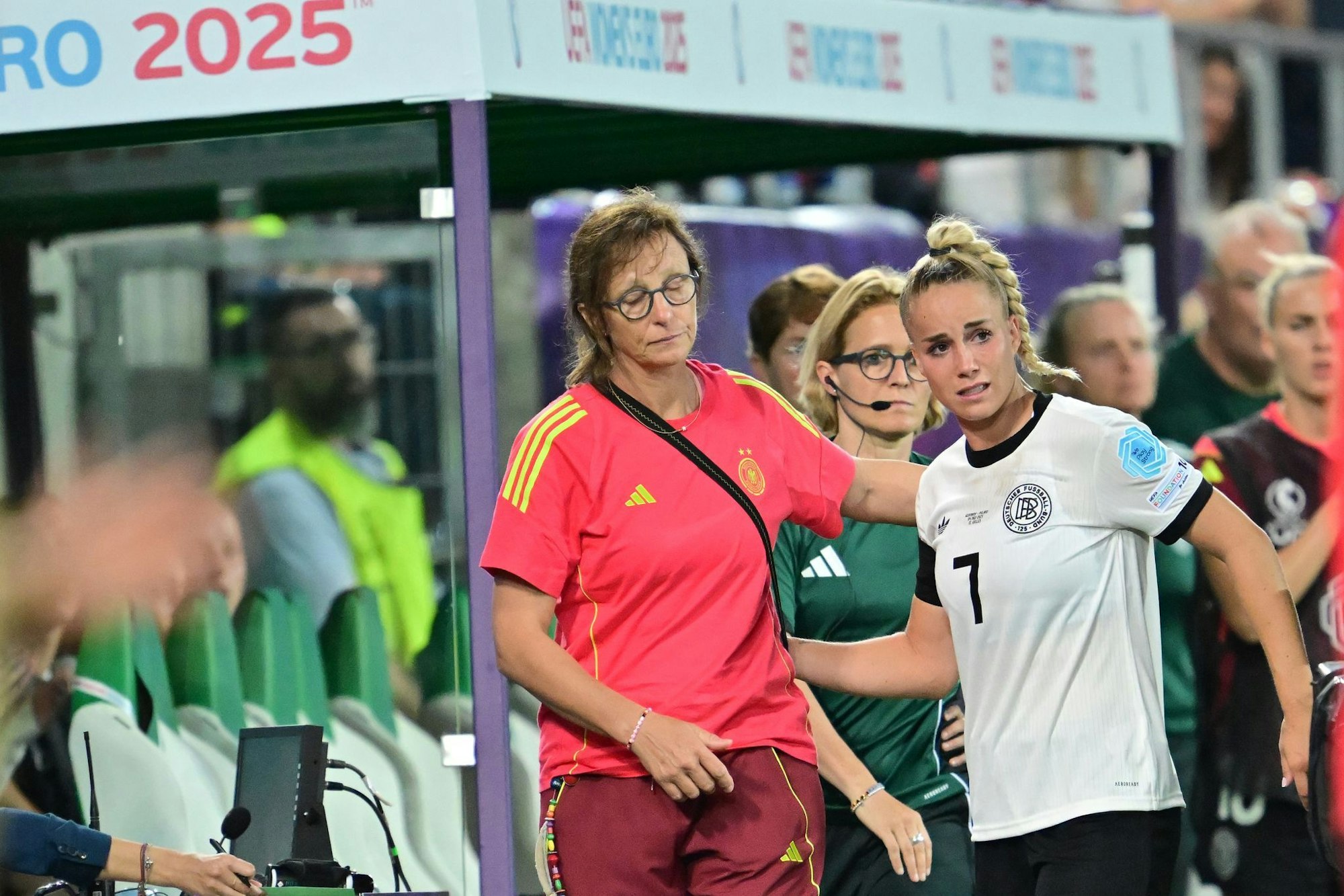 Musste noch vor der Pause raus: Kapitänin Giulia Gwinn.