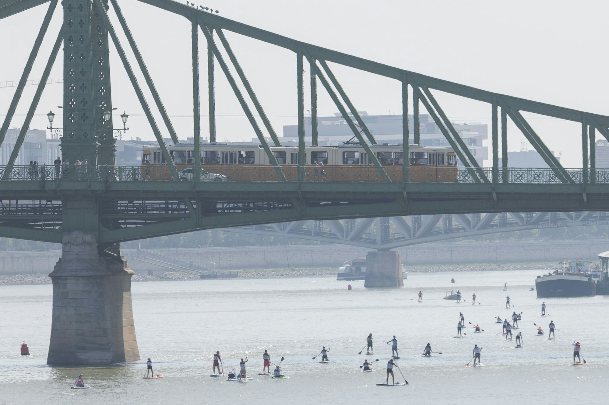 In Budapest ist das Schwimmen in der Donau punktuell möglich. (Archivbild)