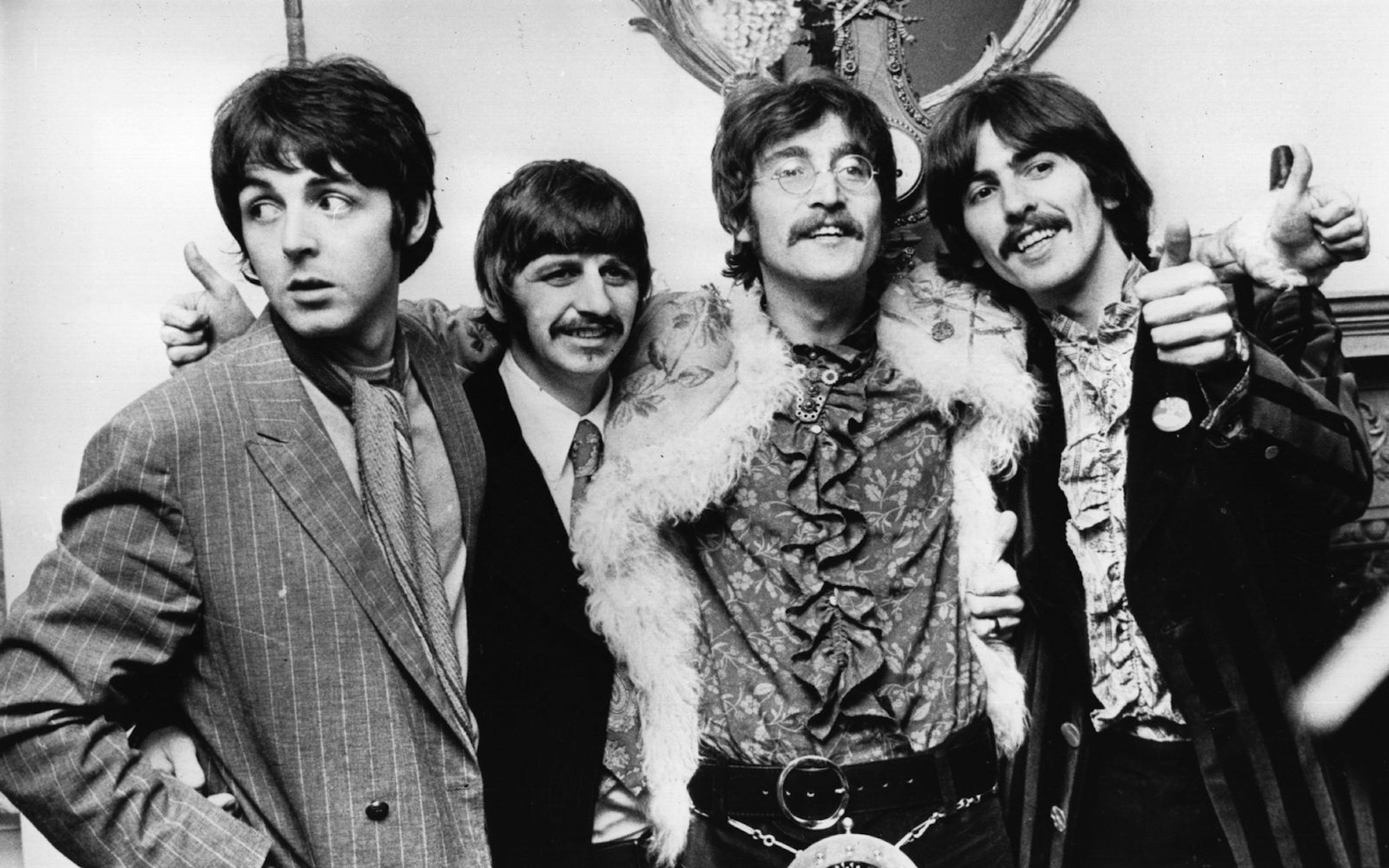 Mit den Beatles schrieb Ringo Starr (zweiter von links) Musikgeschichte, aber auch nach dem Ende der „Fab Four“ blieb er als Musiker extrem produktiv. (Bild: John Pratt/Keystone/Getty Images)