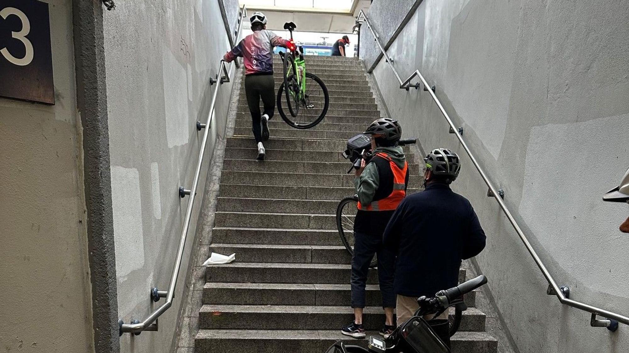 Ausgerechnet am großen Fahrrad-Tag war der Personenaufzug im Hennefer Bahnhof außer Betrieb.