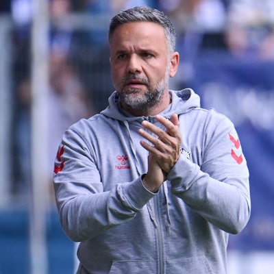 Fußball Regionalliga West MSV Duisburg - 1. FC Köln II am 20.04.25 in der  Schauinsland-Reisen Arena in Duisburg
Evangelos Sbonias ( Trainer / Cheftrainer Köln II ) 
Foto: Jakob Klos