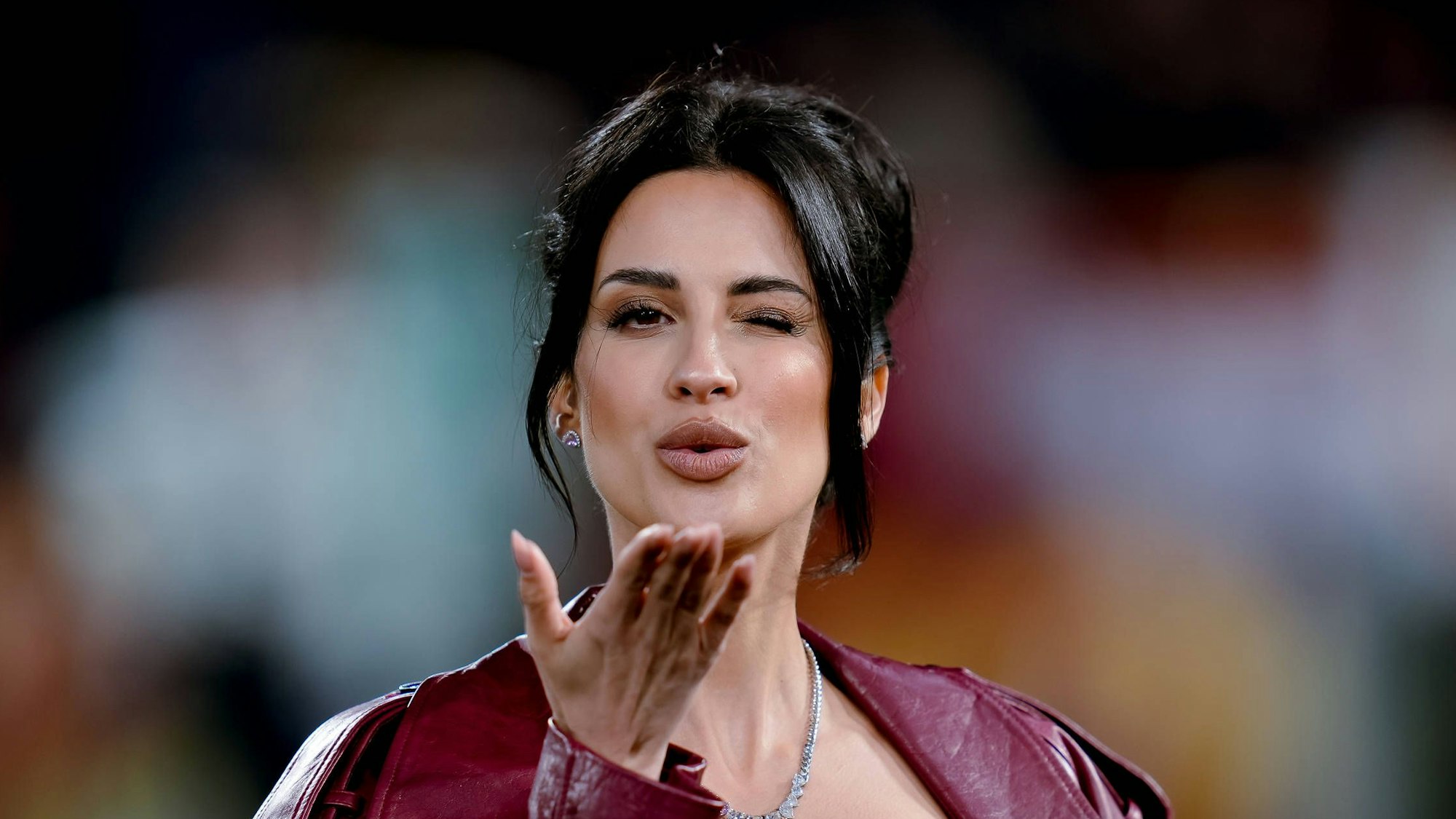 DAZN-Moderatorin Eleonora Incardona sorgt mit ihrem Bustier-Outfit beim Klub-WM-Spiel in den USA für Wirbel.