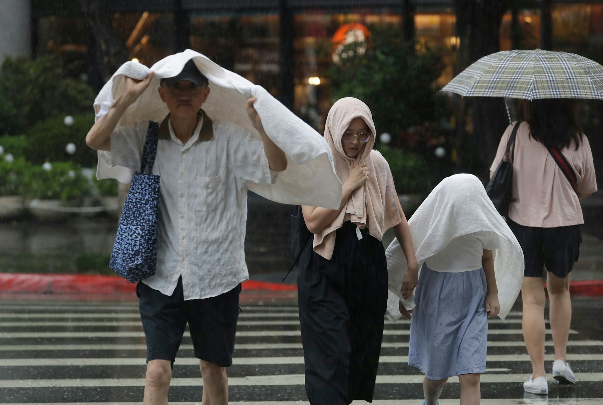 Taifun «Danas» brachte Regen und heftige Winde mit sich.