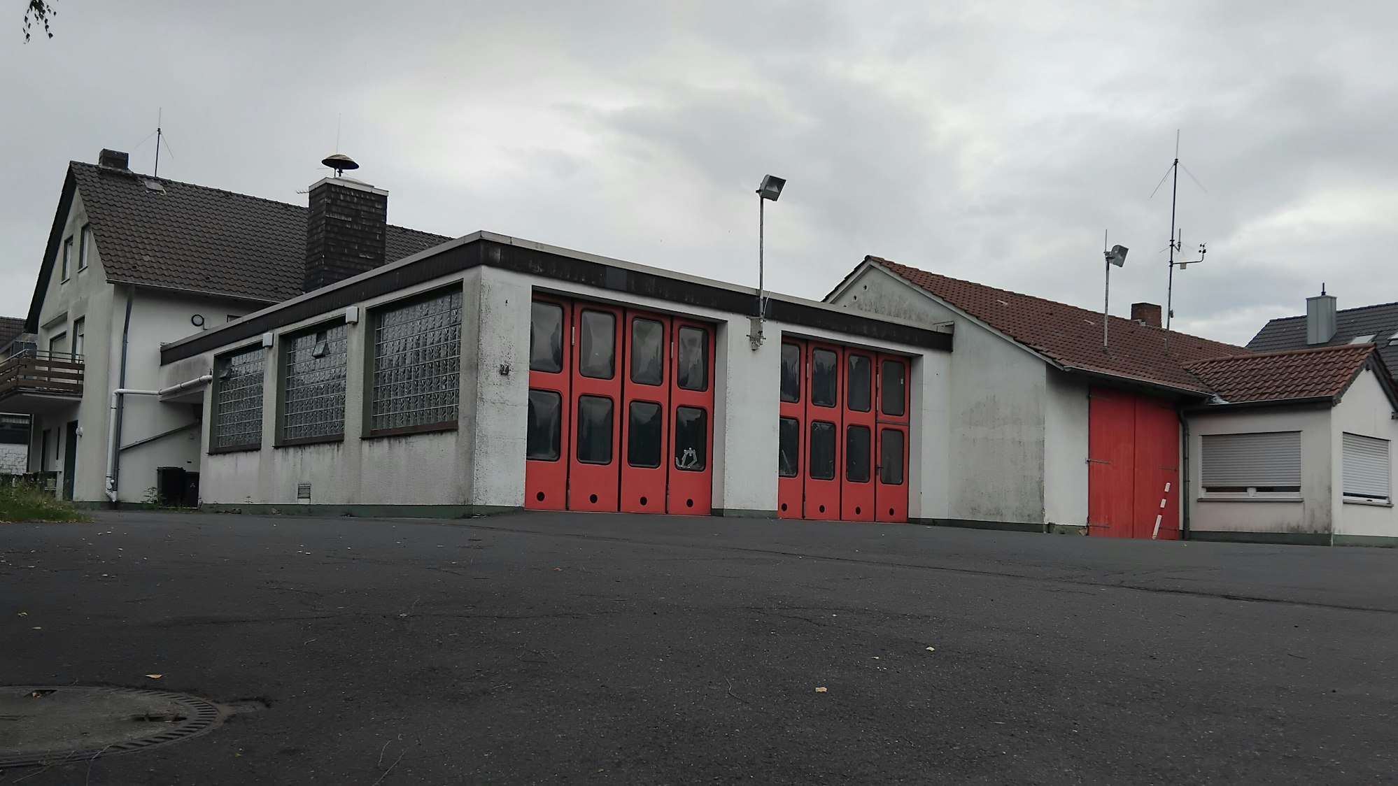 Für das Grundstück der alten Feuerwache an der Ringstraße startet die Gemeinde einen Investorenwettbewerb.
