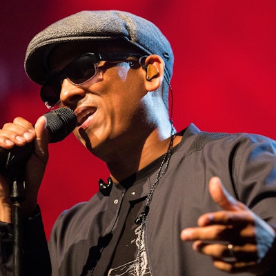 Das Bild zeigt den Sänger Xavier Naidoo bei einem Auftritt. (Archivbild)