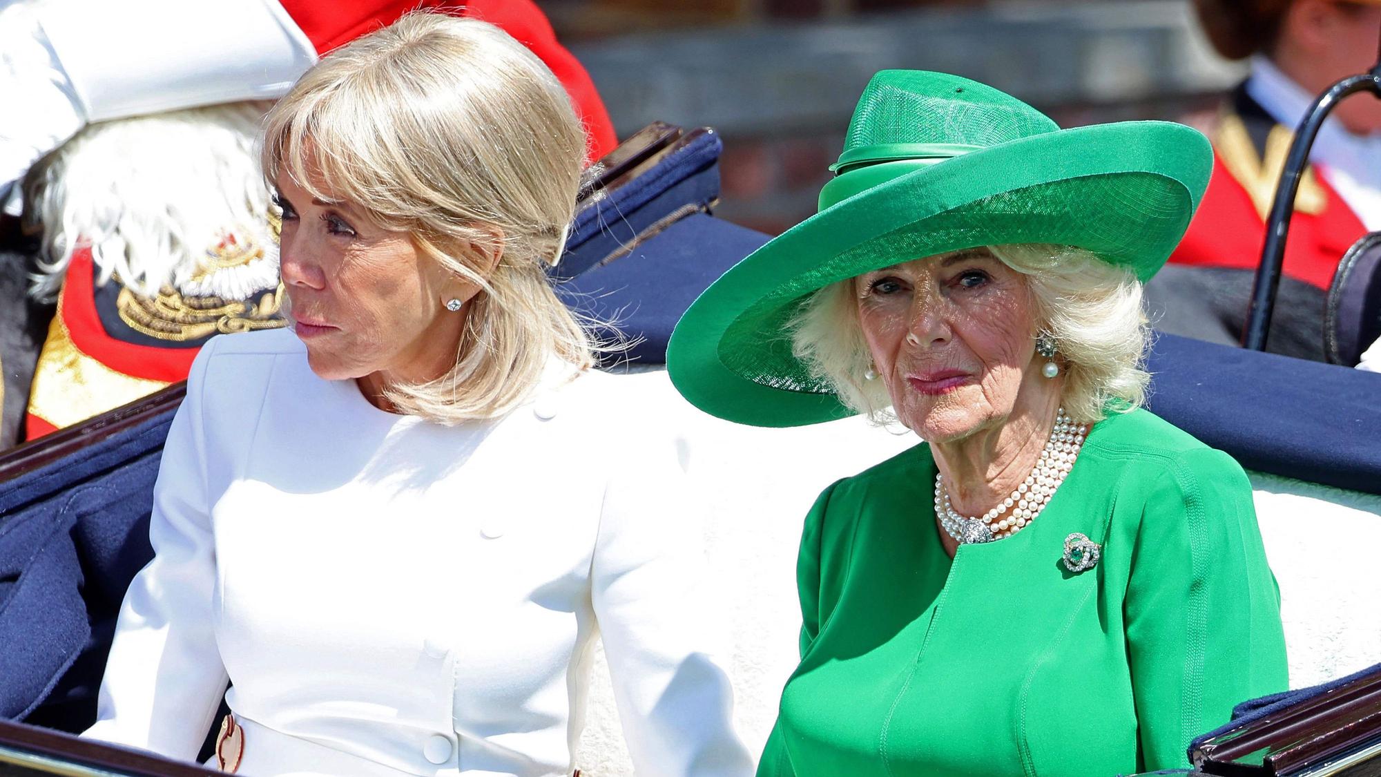Königin Camilla und Brigitte Macron bei der Kutschfahrt durch Windsor.