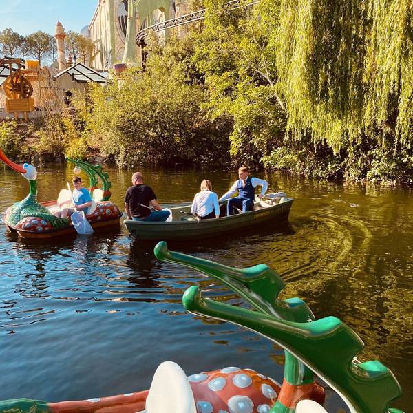 Die Tierretter auf dem See im Phantasialand im Einsatz