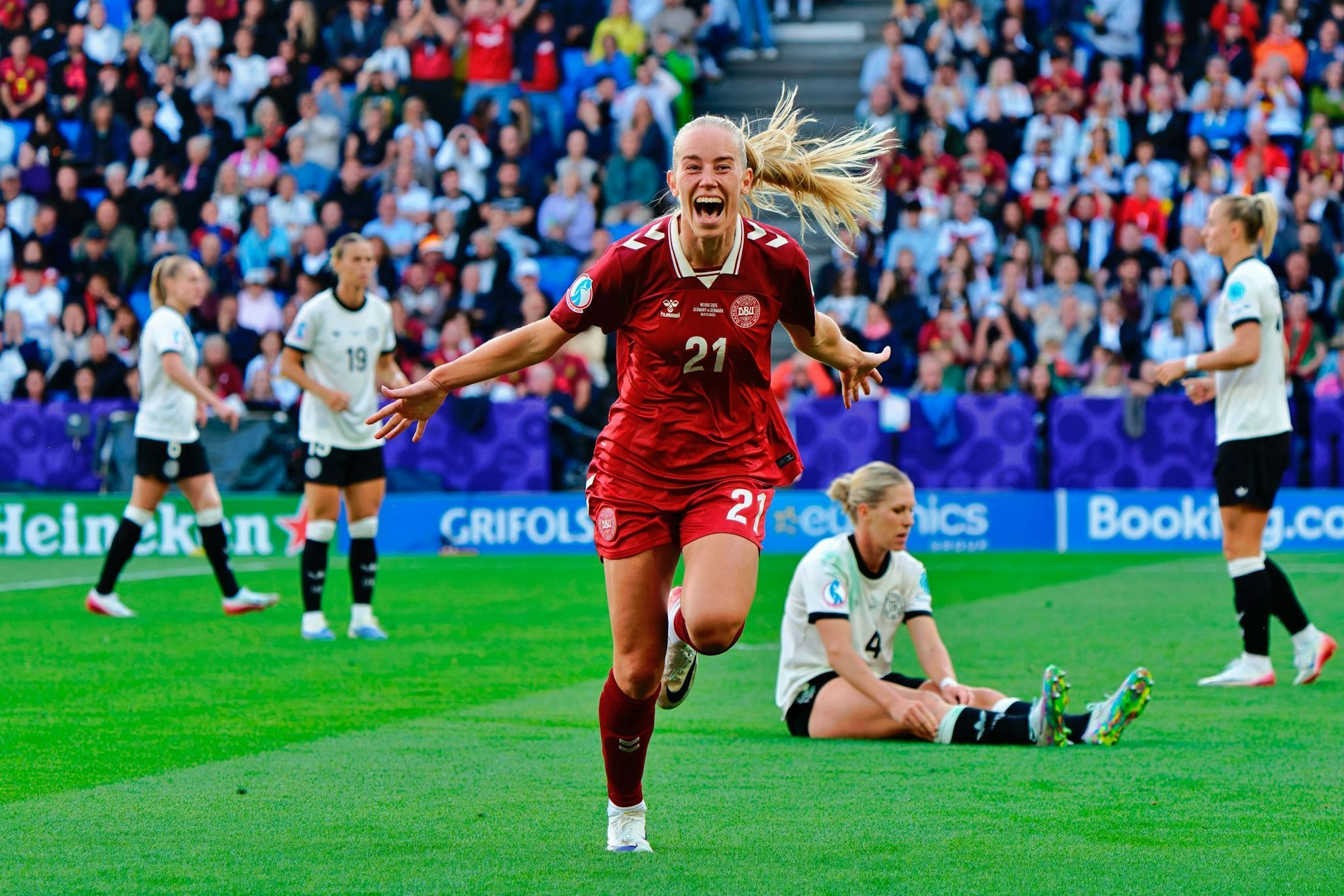 Amalie Vangsgaard bringt Dänemark in Führung.