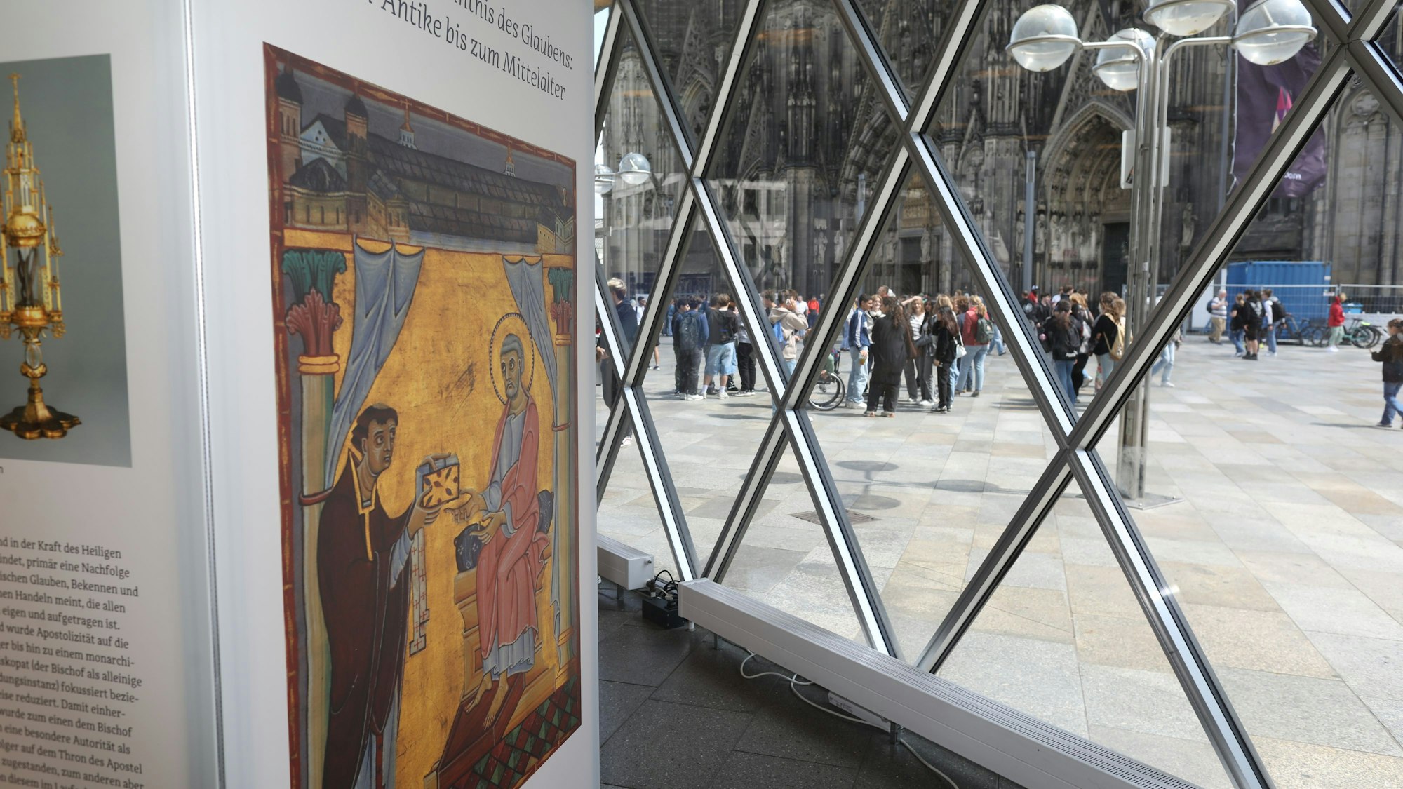 Verschiedene historische Stücke können in der Ausstellung bestaunt werden.