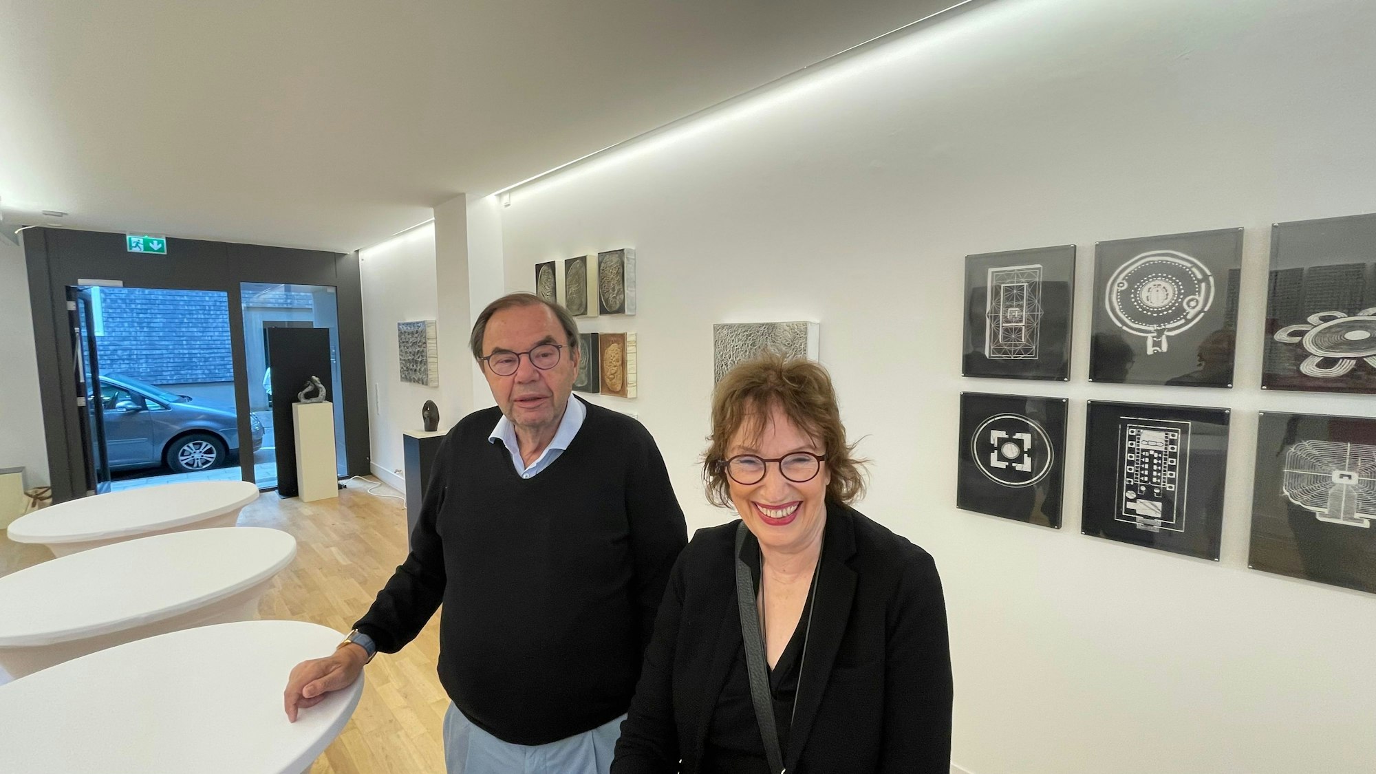 Der Unternehmer wird unter anderem von der Ex-Galeristin Linde Trottenberg