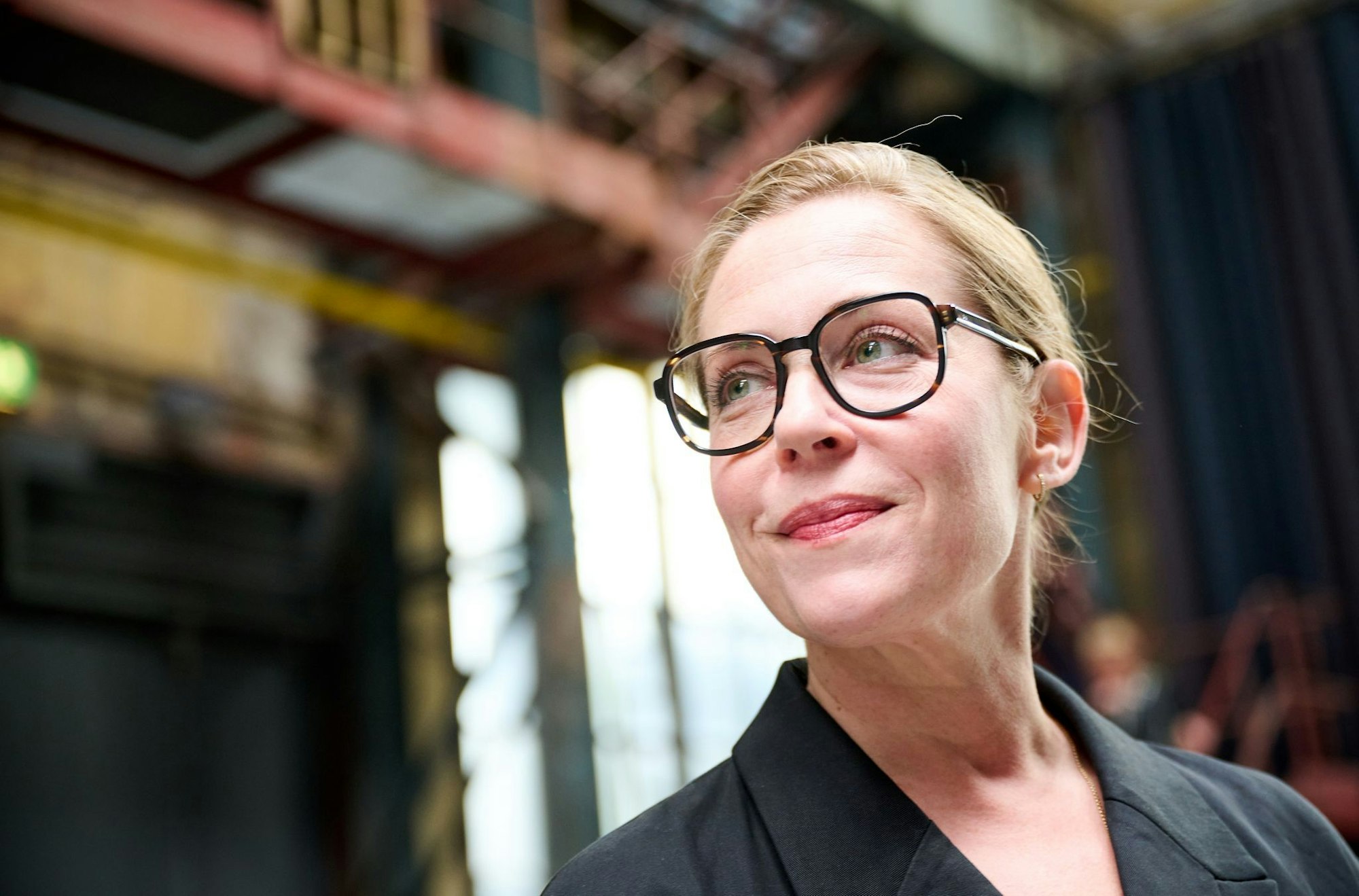 Gilt als Rockstar unter den Opernregisseurinnen und will ab 2027 die Ruhrtriennale weiter öffnen: Lydia Steier.