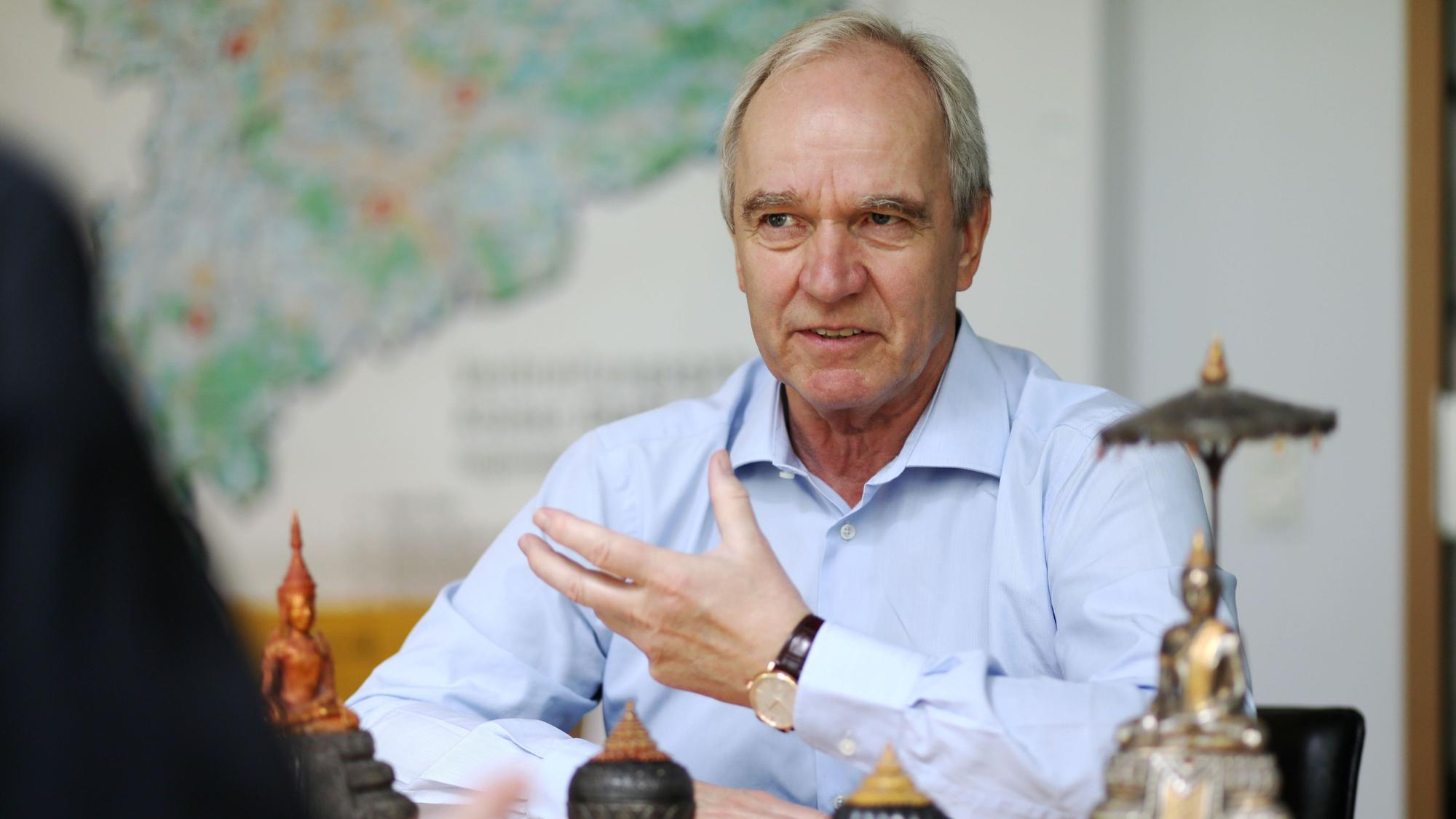 Karl-Ludwig Kley spricht über seine Sammlung ostasiatischer Kunst.