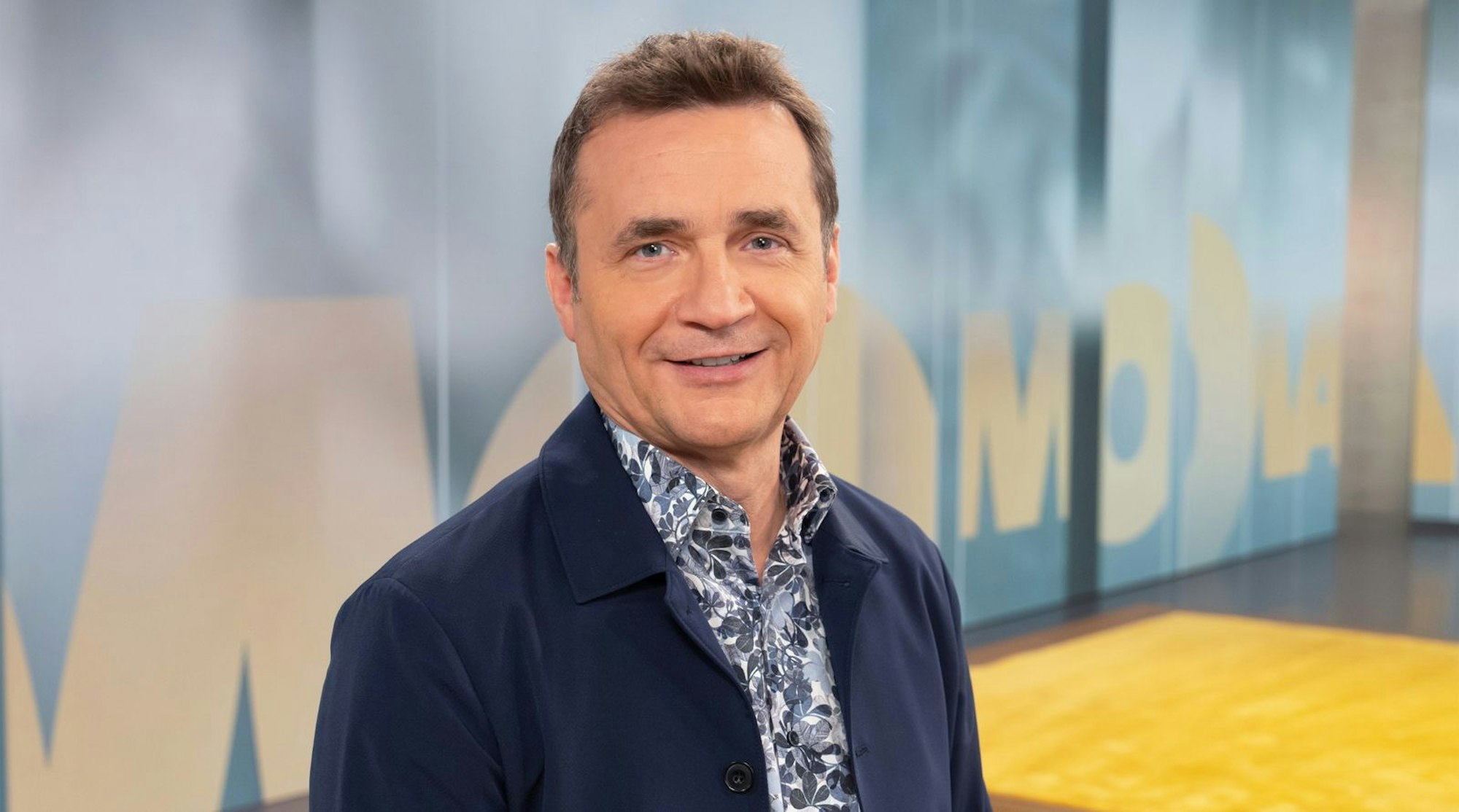Viele verlassen sich vor dem Rausgehen auf das Regenradar. Doch wie genau ist es wirklich und wie funktioniert es? Antworten gibt Meteorologe Donald Bäcker im Interview mit der Agentur teleschau. (Bild: WDR/Annika Fußwinkel)