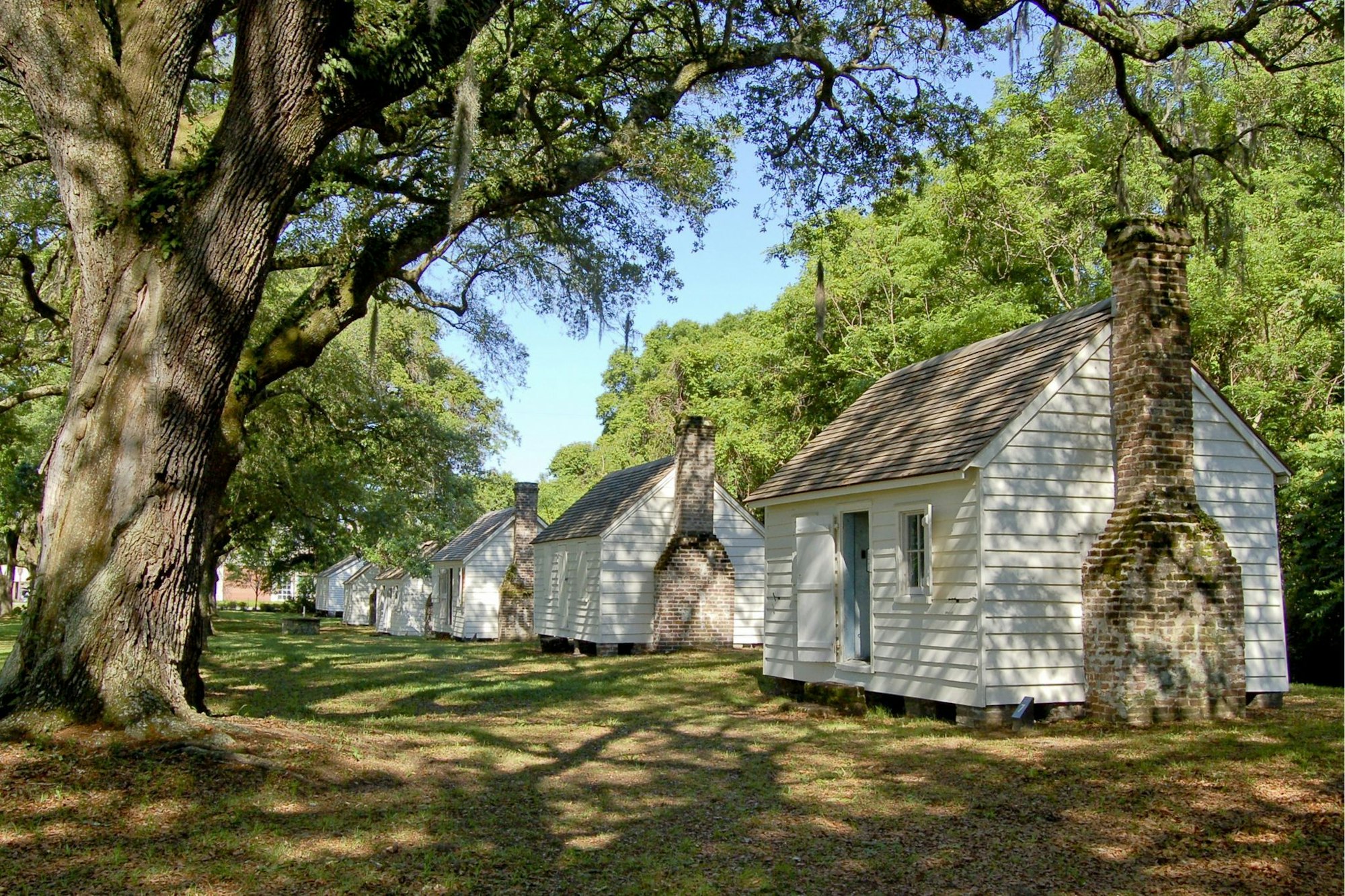 Auf der McLeod Plantation: Hütten, in denen einst die Sklaven untergebracht waren.