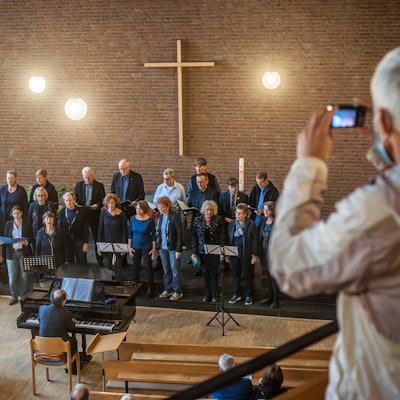 2021 organisierten die „Blue Mountain Singers“ ein Benefizkonzert für die Bielertkirche.