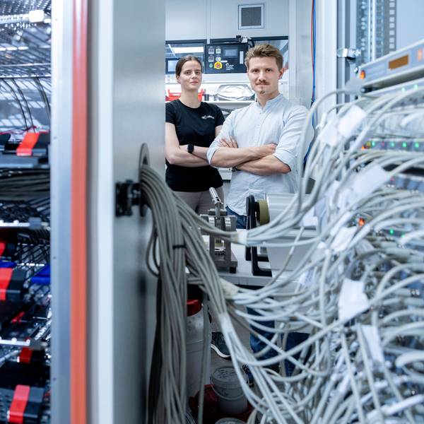 10.07.2025, Köln: Zu Besuch beim Batterie-Entwickler Alteva. Das Gateway Excellence Startup center wurde vom Bundeswirtschaftsministerium mit 10 Millionen Euro prämiert.
Im Bild die Gründer von Alteva, v.l.n.r. Ida Milow und Aiko Bernehed.
Foto: Michael Bause
