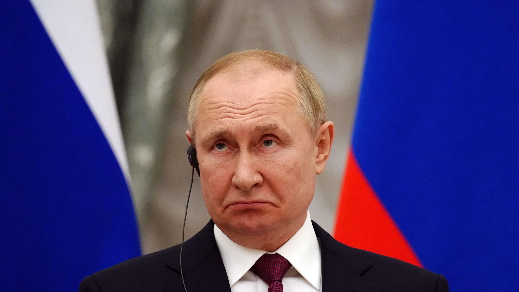 Kremlchef Wladimir Putin bei einer Pressekonferenz. Die Äußerungen aus Moskau zum Baltikum werden jenen zur Ukraine vor dem Krieg immer ähnlicher. (Archivbild)