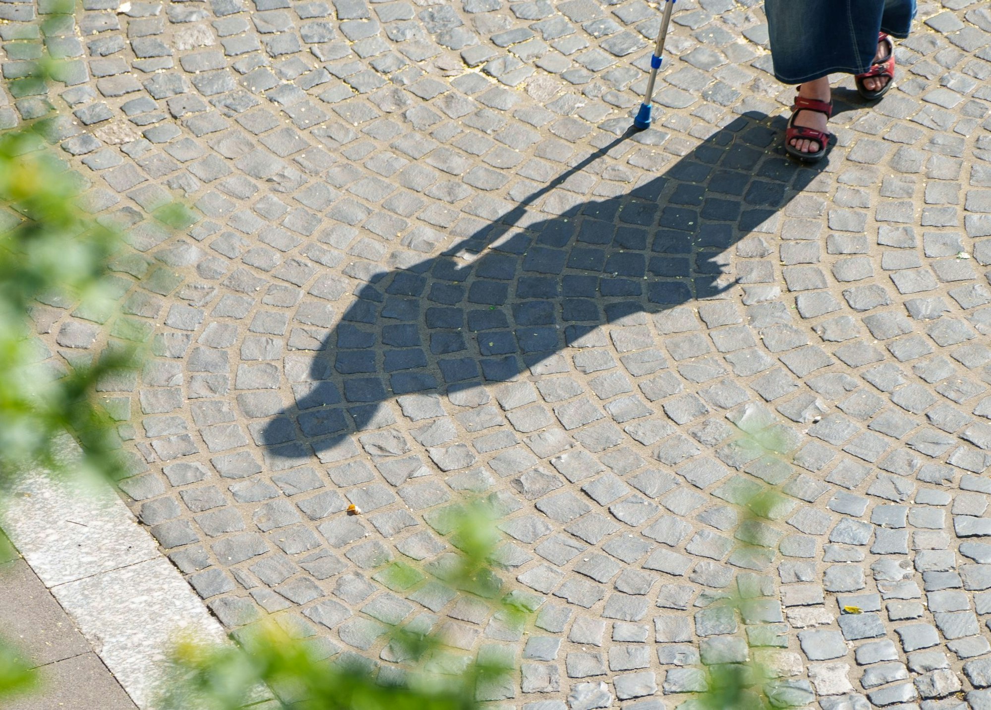 Dicht bebaute Städte heizen sich während einer Hitzewelle besonders intensiv auf. (Archivbild)