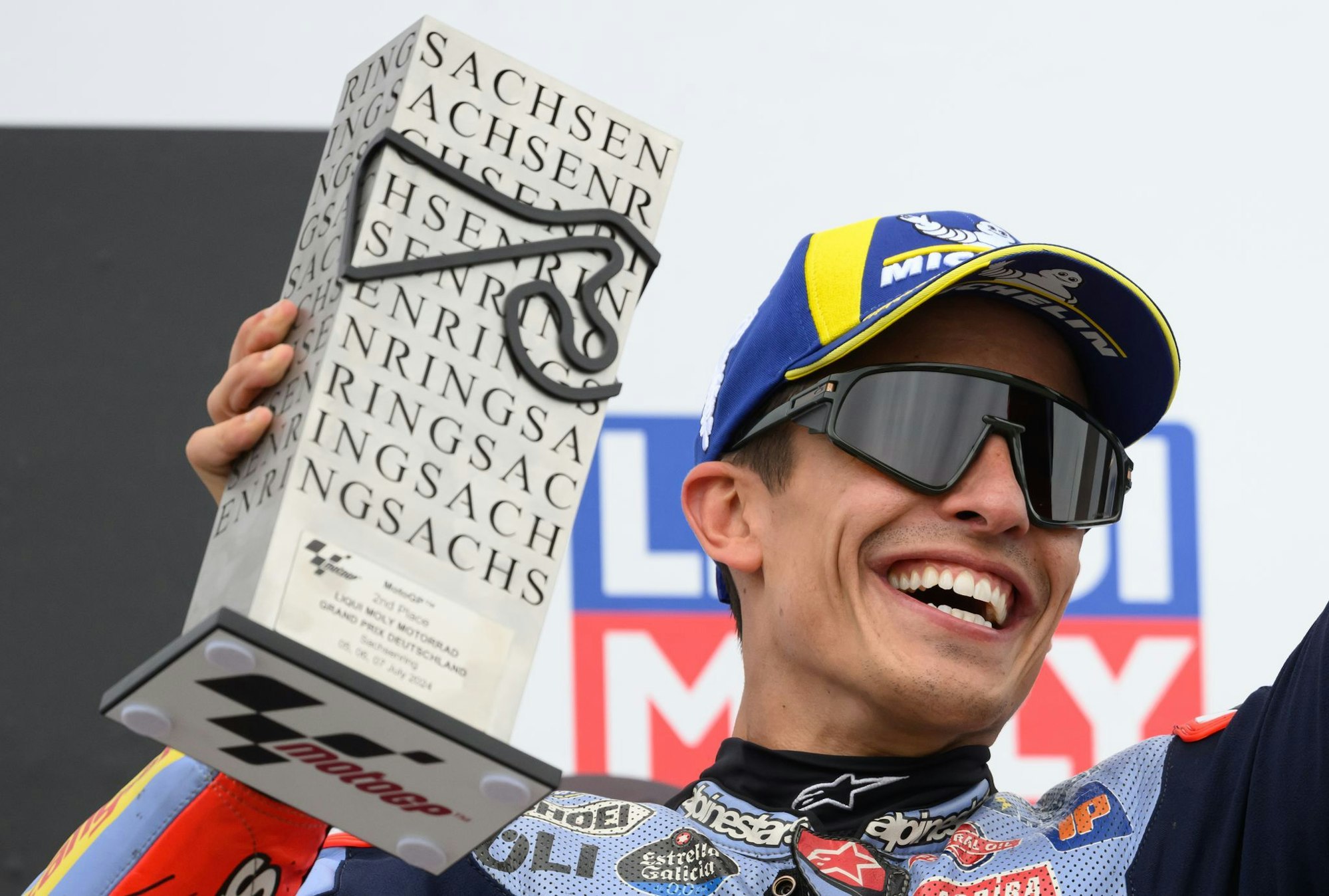 Siegerlächeln: Marc Márquez gilt als König des Sachsenrings.