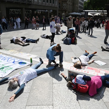 Die Aktion „Veedelstote“ solle unsichtbare Opfer von Hitze sichtbar machen.