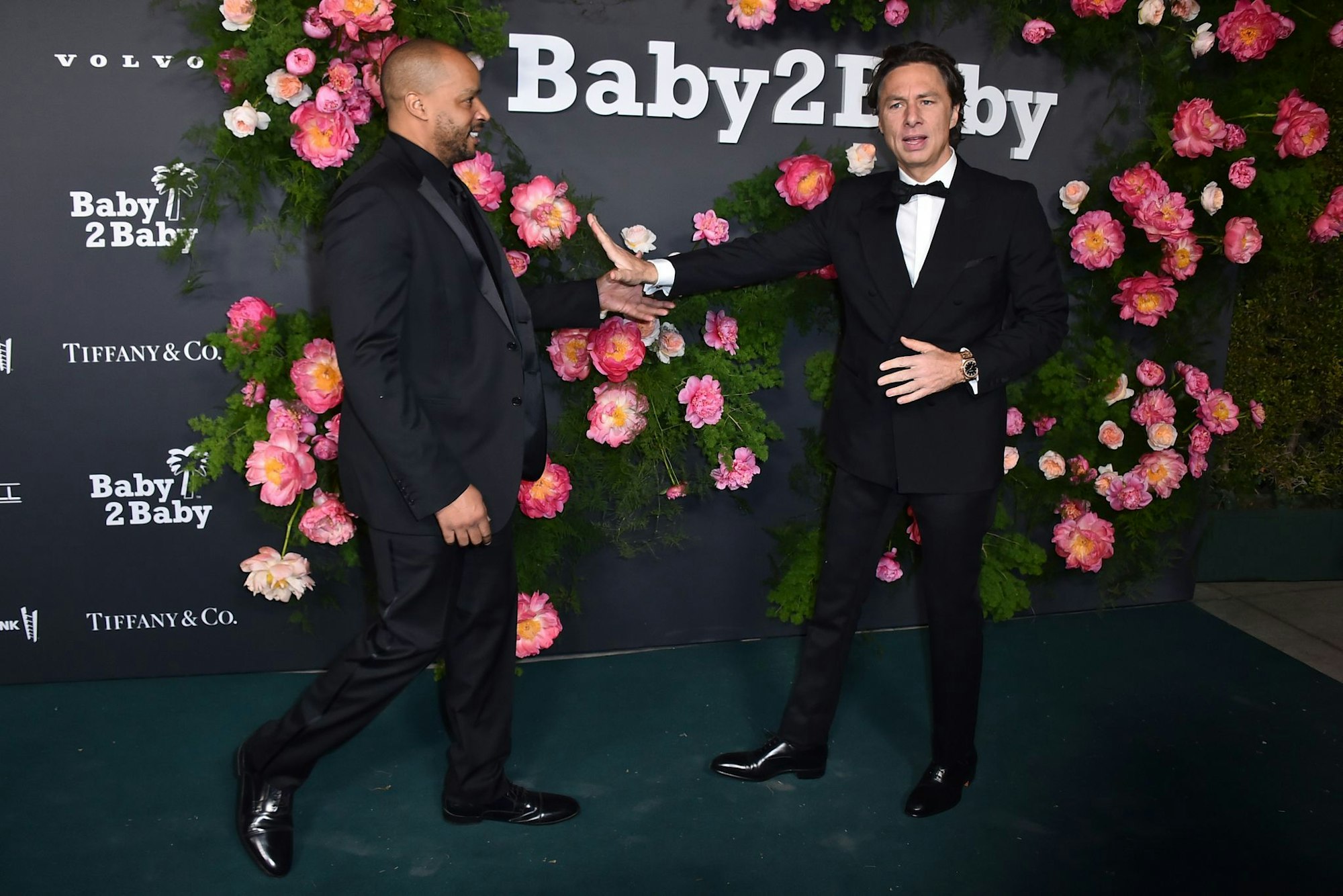 Auch Donald Faison (l.) spielt wieder mit.