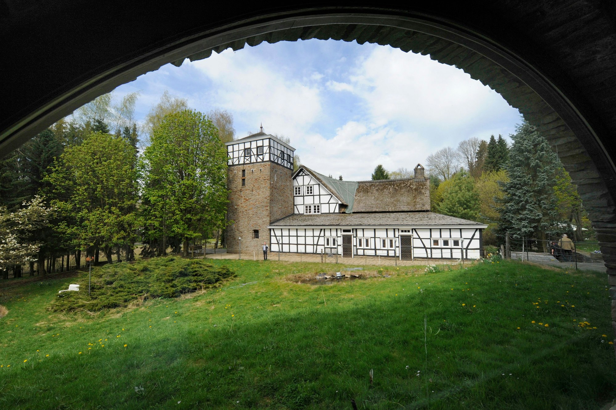 Blick von Haus Varresbeck zum Haupthof