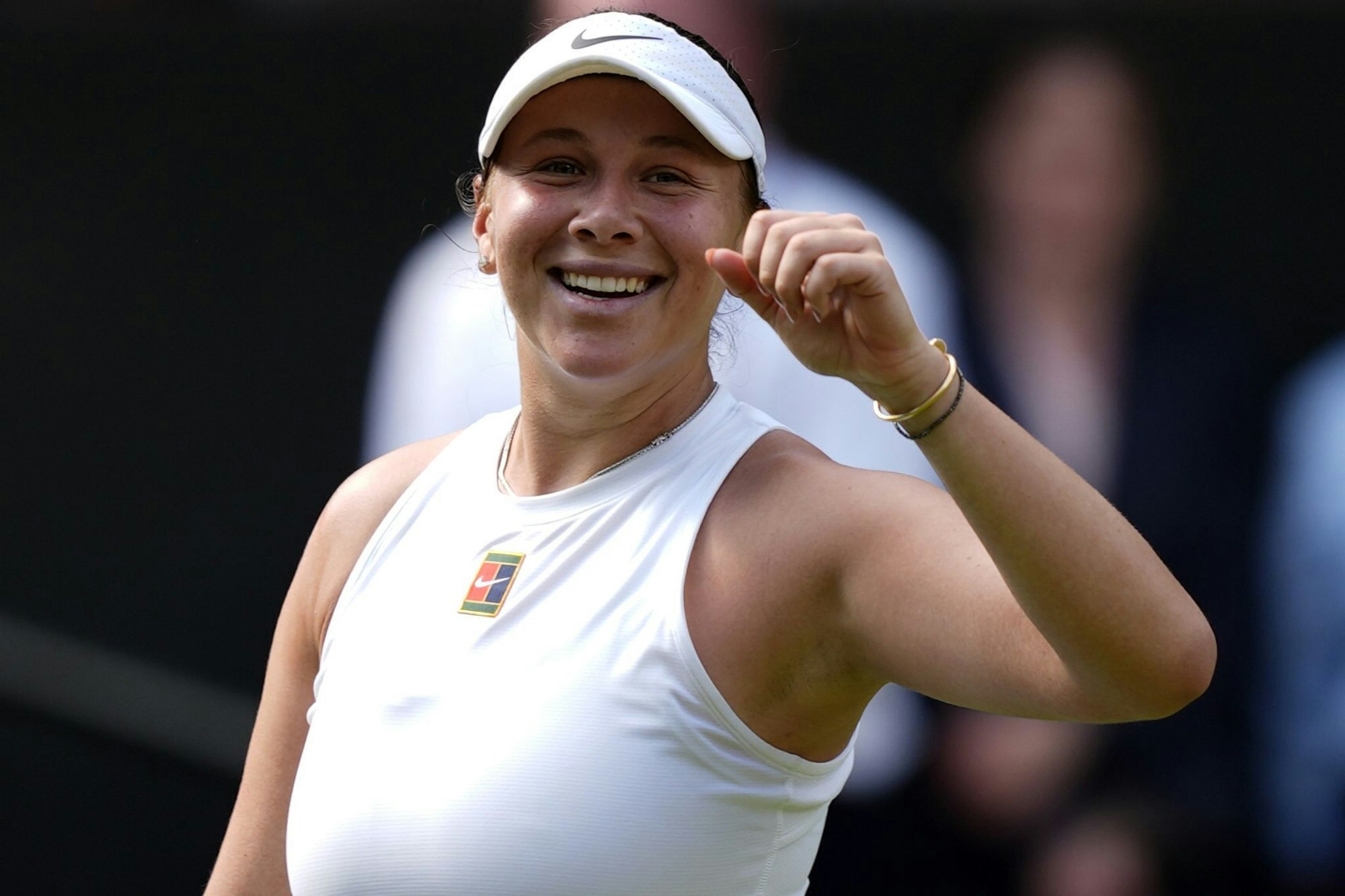Amanda Anisimova feiert ihren Finaleinzug in Wimbledon