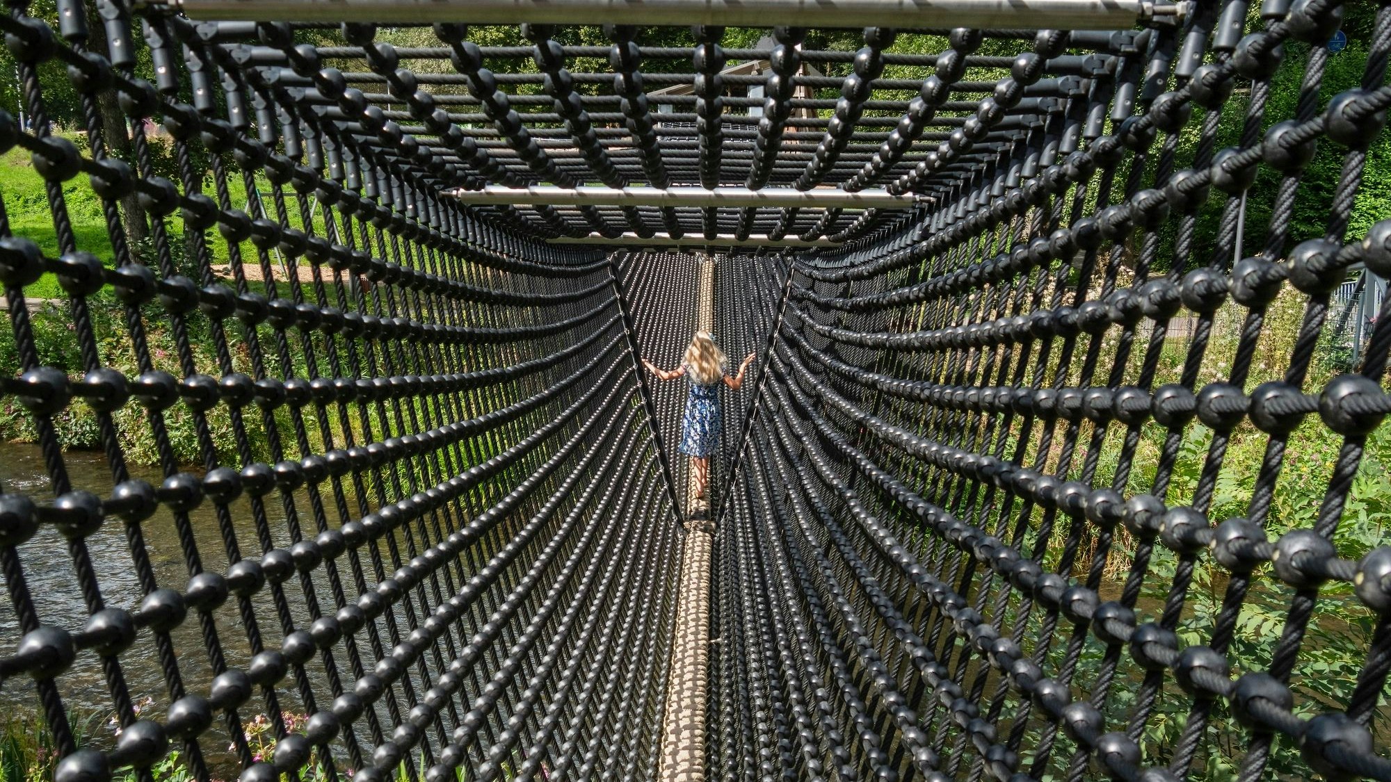 Die Hängebrücke im Wiehlpark.