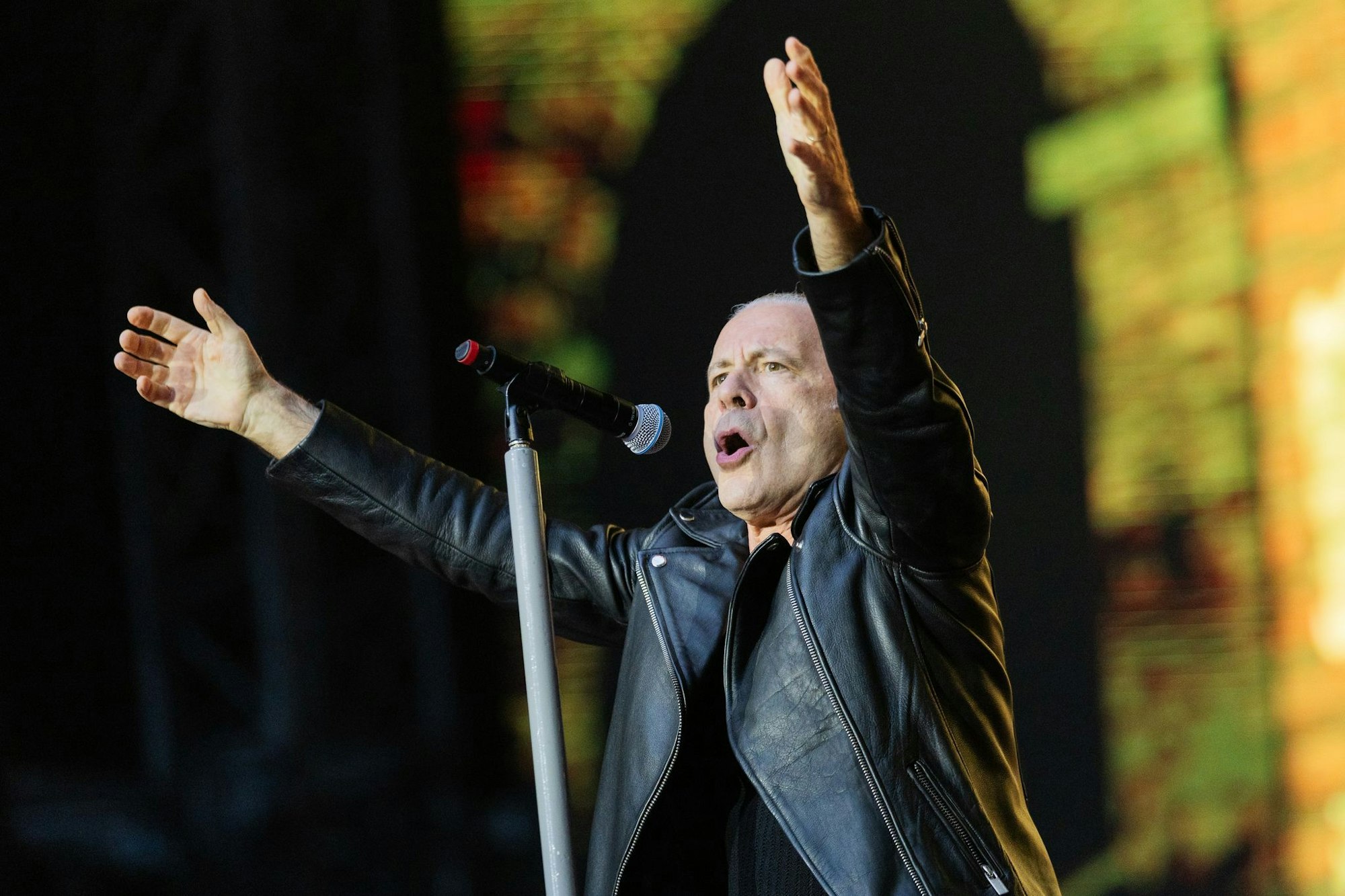 Iron-Maiden-Frontman Bruce Dickinson war auch in Gelsenkirchen stimmgewaltig.