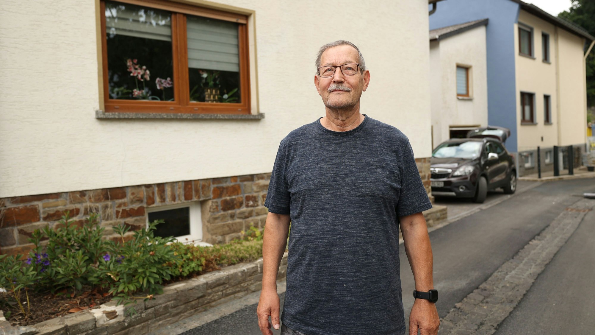 09.07.2025
Rheinland Pfalz:
SCHULD (Rheinland-Pfalz)
Am 14. Juli jährt sich die Hochwasserkatastrophe des Jahres 2021 an der Ahr zum 4. Mal. Welche Wunden sind noch offen? Warum in Schuld an der Ahr, das heftig betroffen war, bisher kaum etwas passiert ist.
Gottfried Holzen
Foto: Martina Goyert
mgoyert@web.de