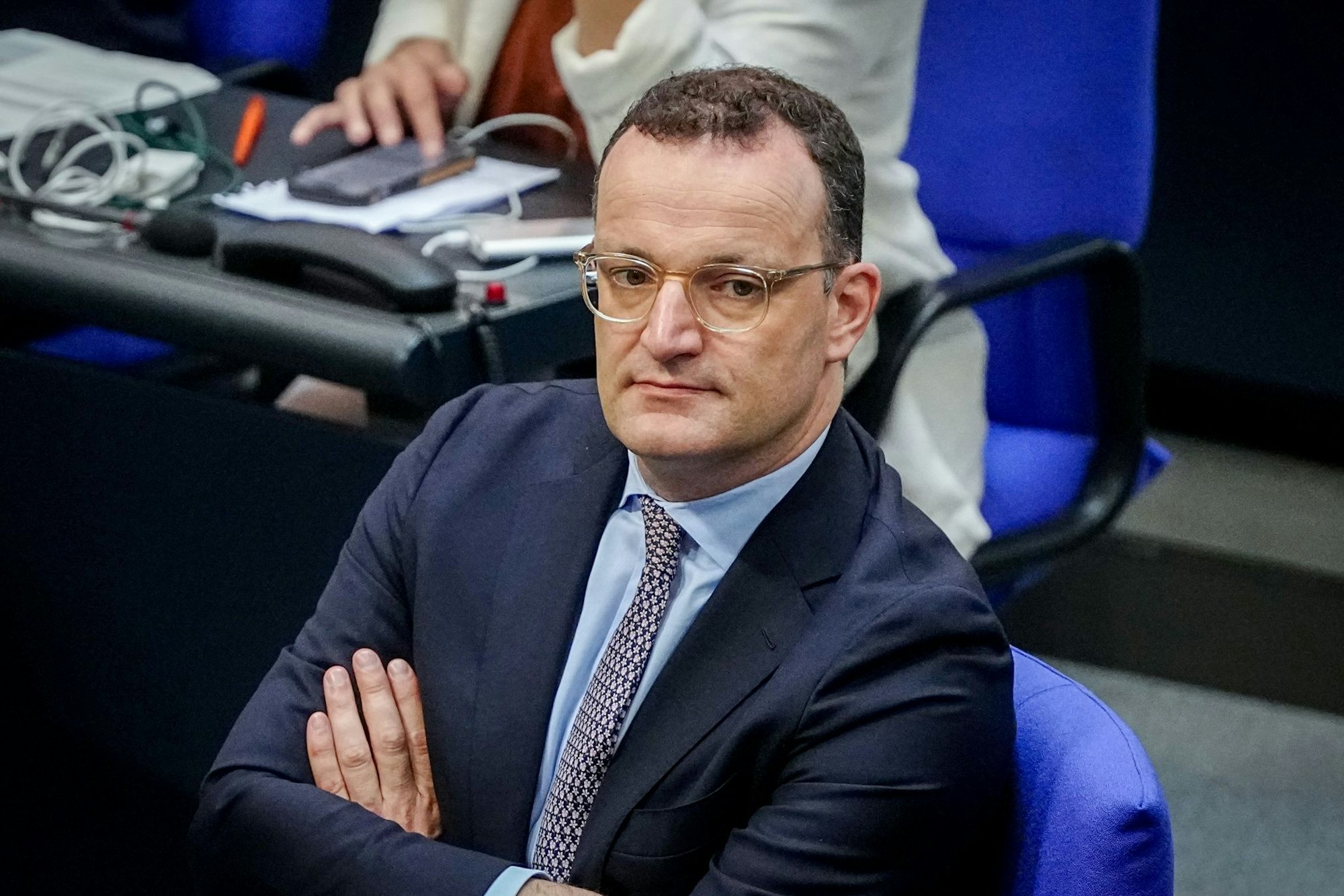 Spahn sieht sich nach abgesagter Richterwahl Vorwürfen ausgesetzt.